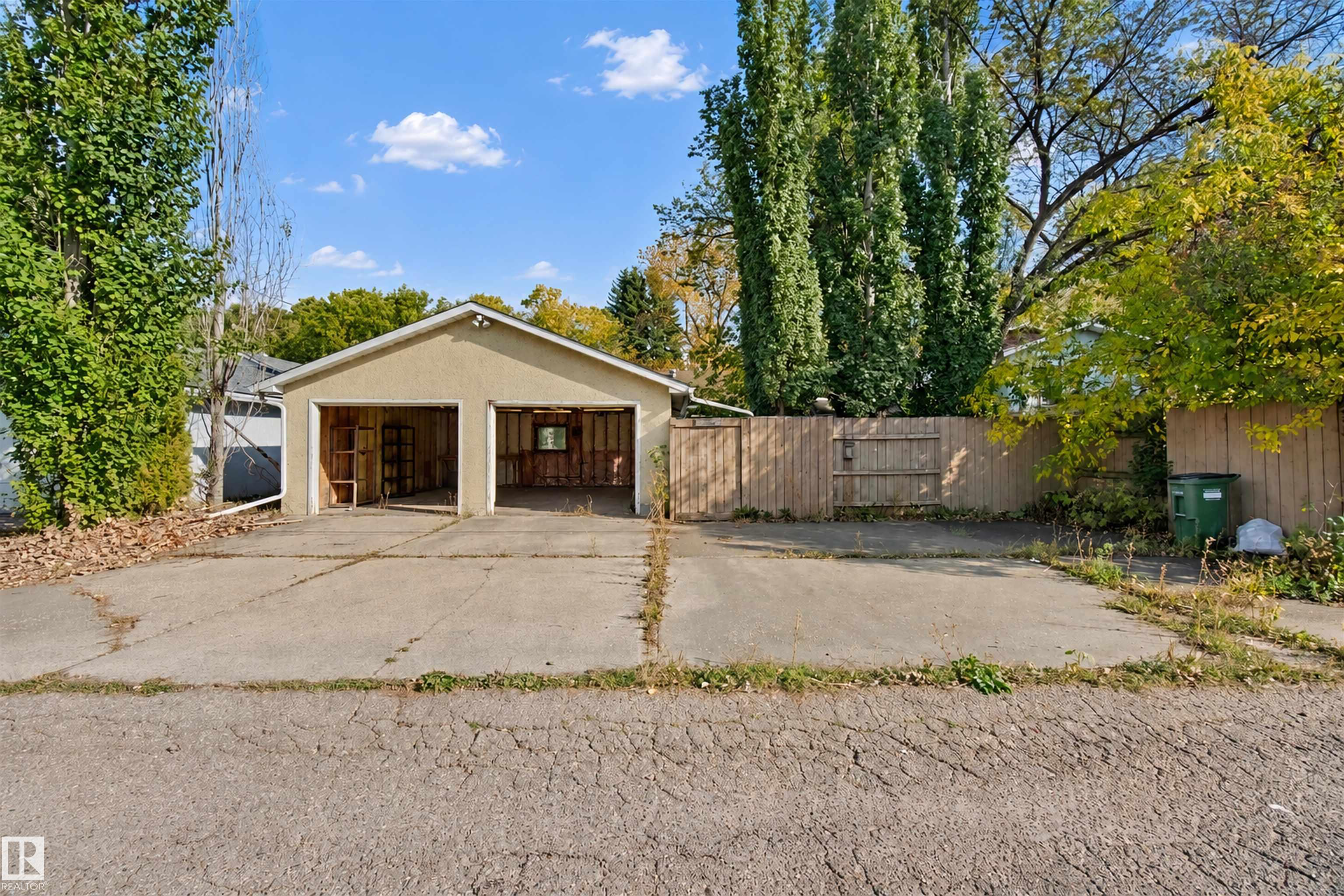 Photo 45 at 11920 37 Street NW, Beacon Heights, Edmonton