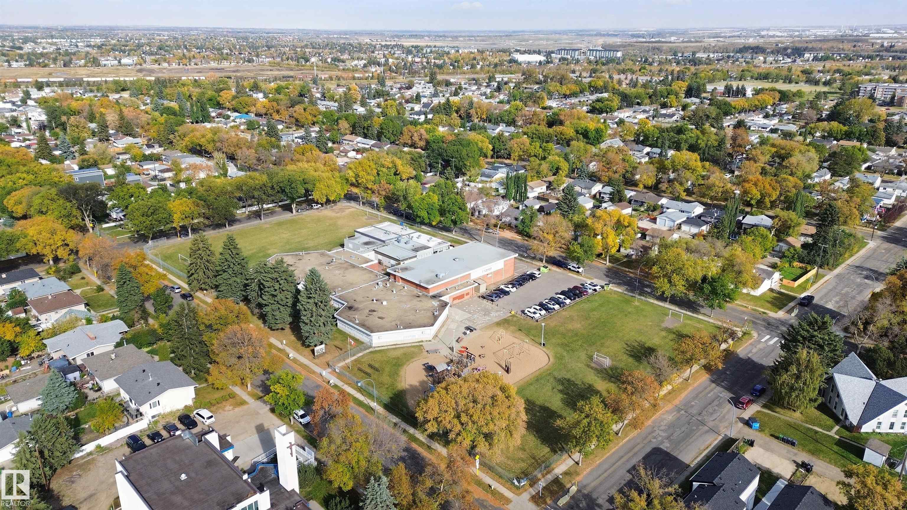 Photo 57 at 11920 37 Street NW, Beacon Heights, Edmonton