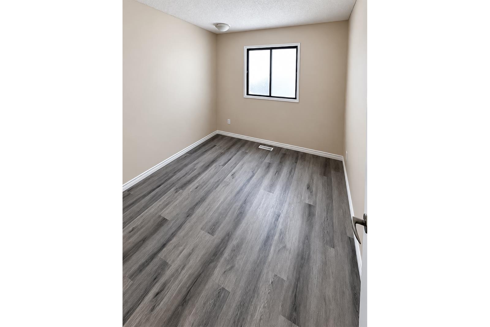 Photo 7 at 14212 114 Street NW, Carlisle, Edmonton