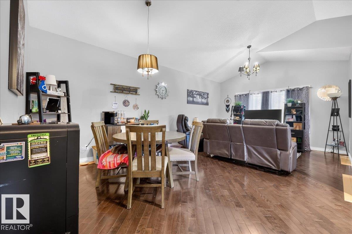 Photo 13 at 11947 67 Street NW, Montrose, Edmonton