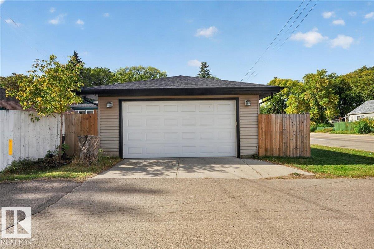 Photo 51 at 11947 67 Street NW, Montrose, Edmonton
