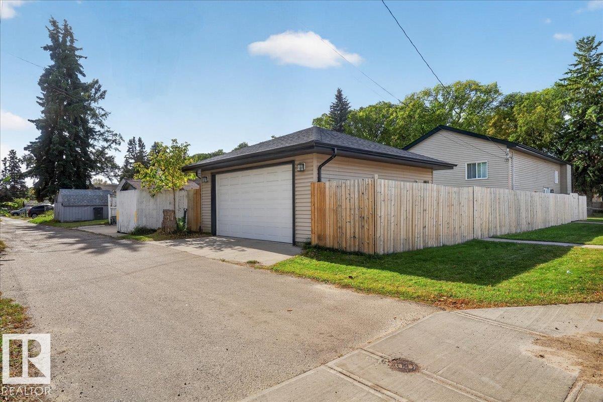 Photo 52 at 11947 67 Street NW, Montrose, Edmonton