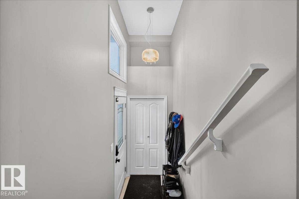 Photo 8 at 11947 67 Street NW, Montrose, Edmonton