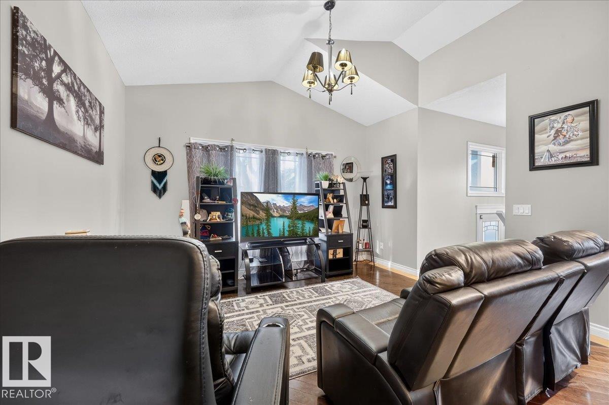 Photo 9 at 11947 67 Street NW, Montrose, Edmonton