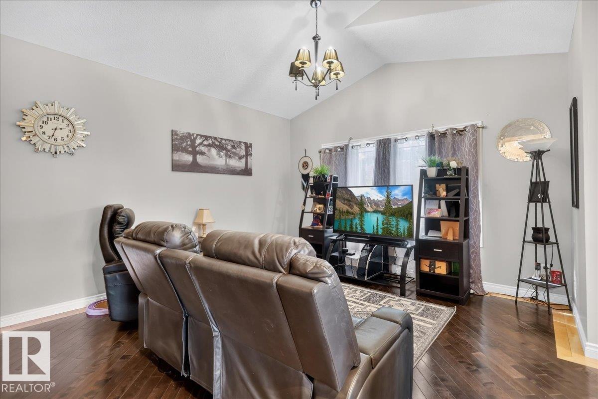 Photo 10 at 11947 67 Street NW, Montrose, Edmonton