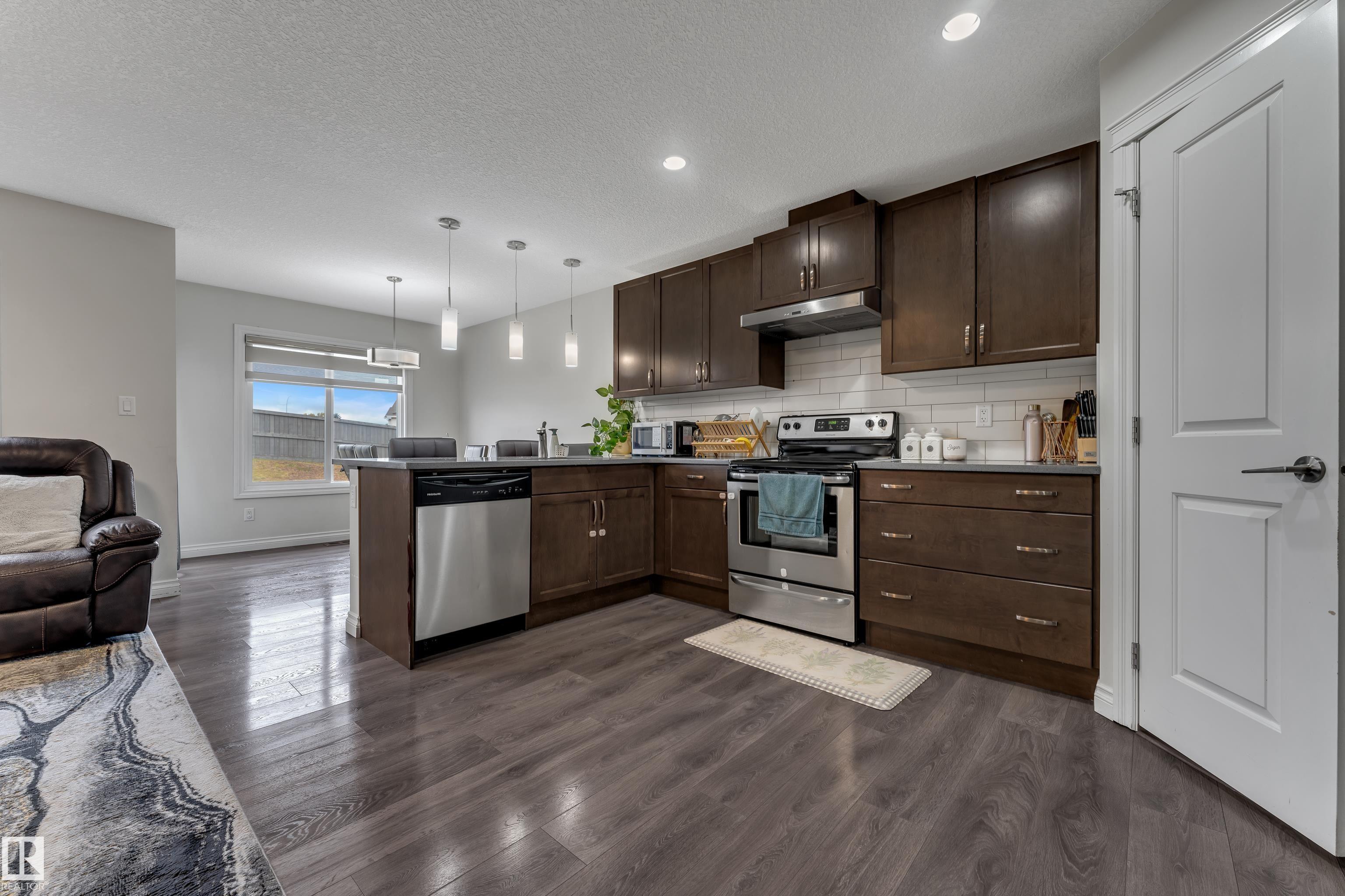 Photo 9 at 1208 33a Street NW, Laurel, Edmonton