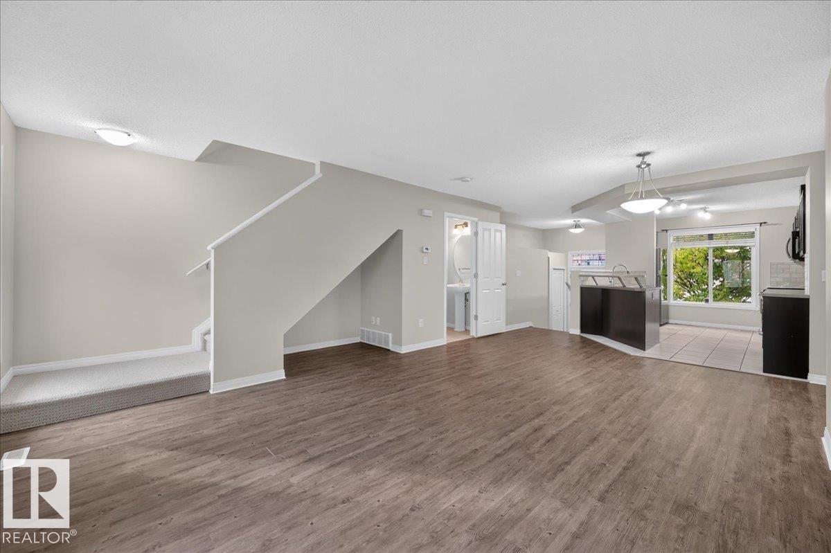 https://zimg.paragon.ice.com/ParagonImages/Property/PM/RAE/225425734/12/0/0/2ab7b69614a64f990f6b7132bc35d374/1/ef499a3b094912f37fb51bc803b0c566/225425734-94a023c0-47ff-4e28-bd9c-a3cde2d3ef35.JPG