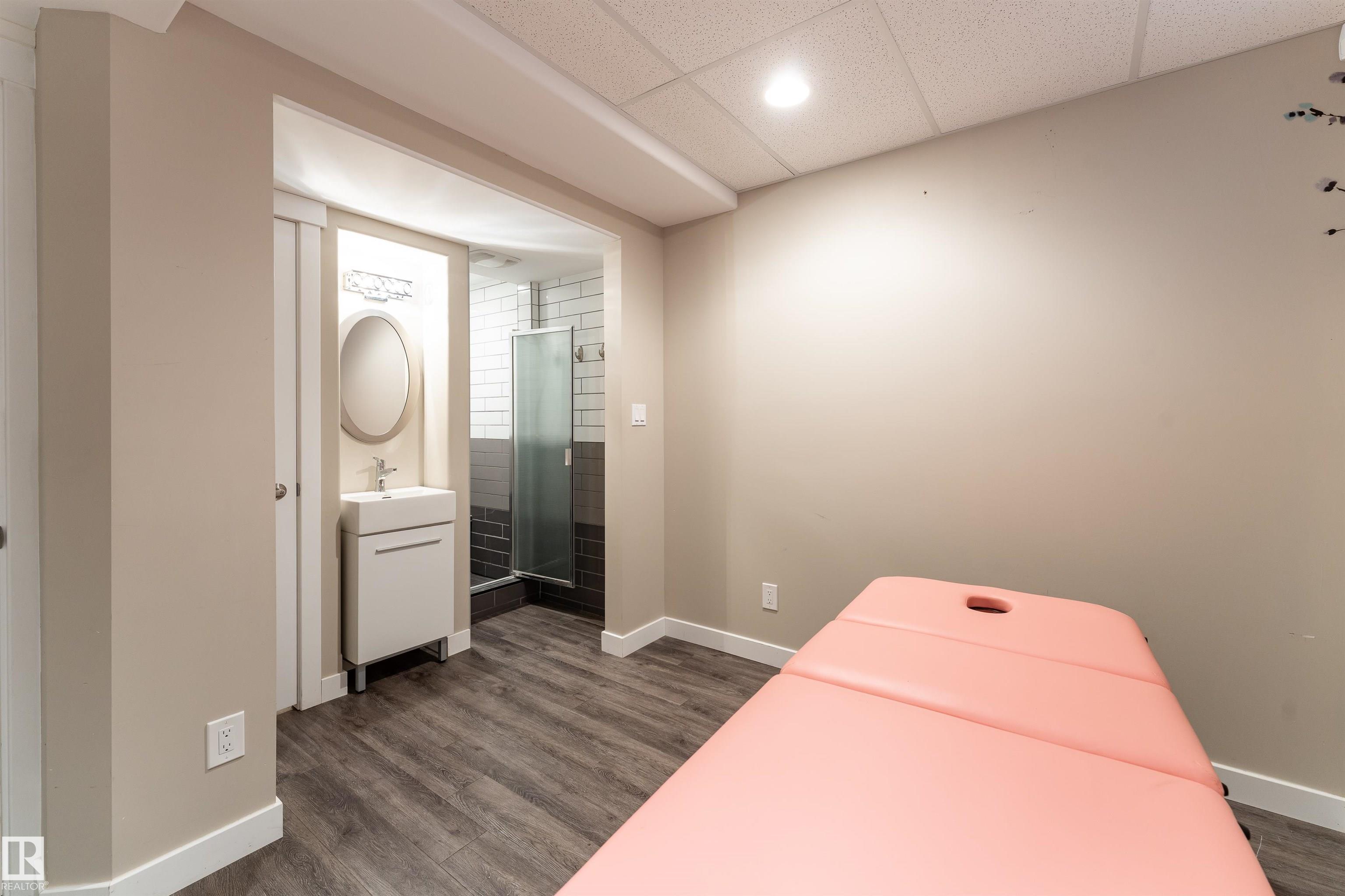 Photo 21 at 2914 18a Avenue NW, Laurel, Edmonton