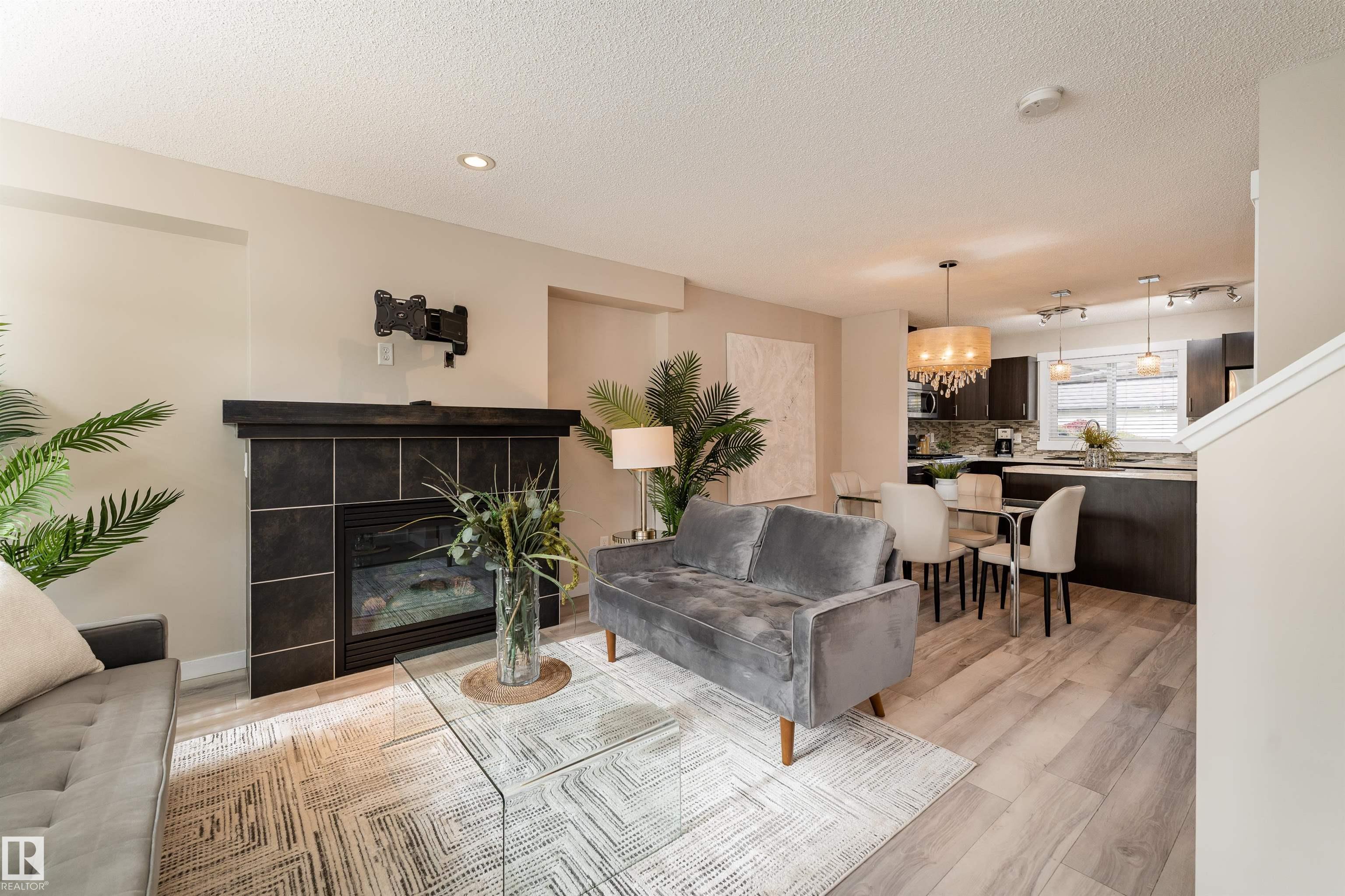 Photo 5 at 2914 18a Avenue NW, Laurel, Edmonton