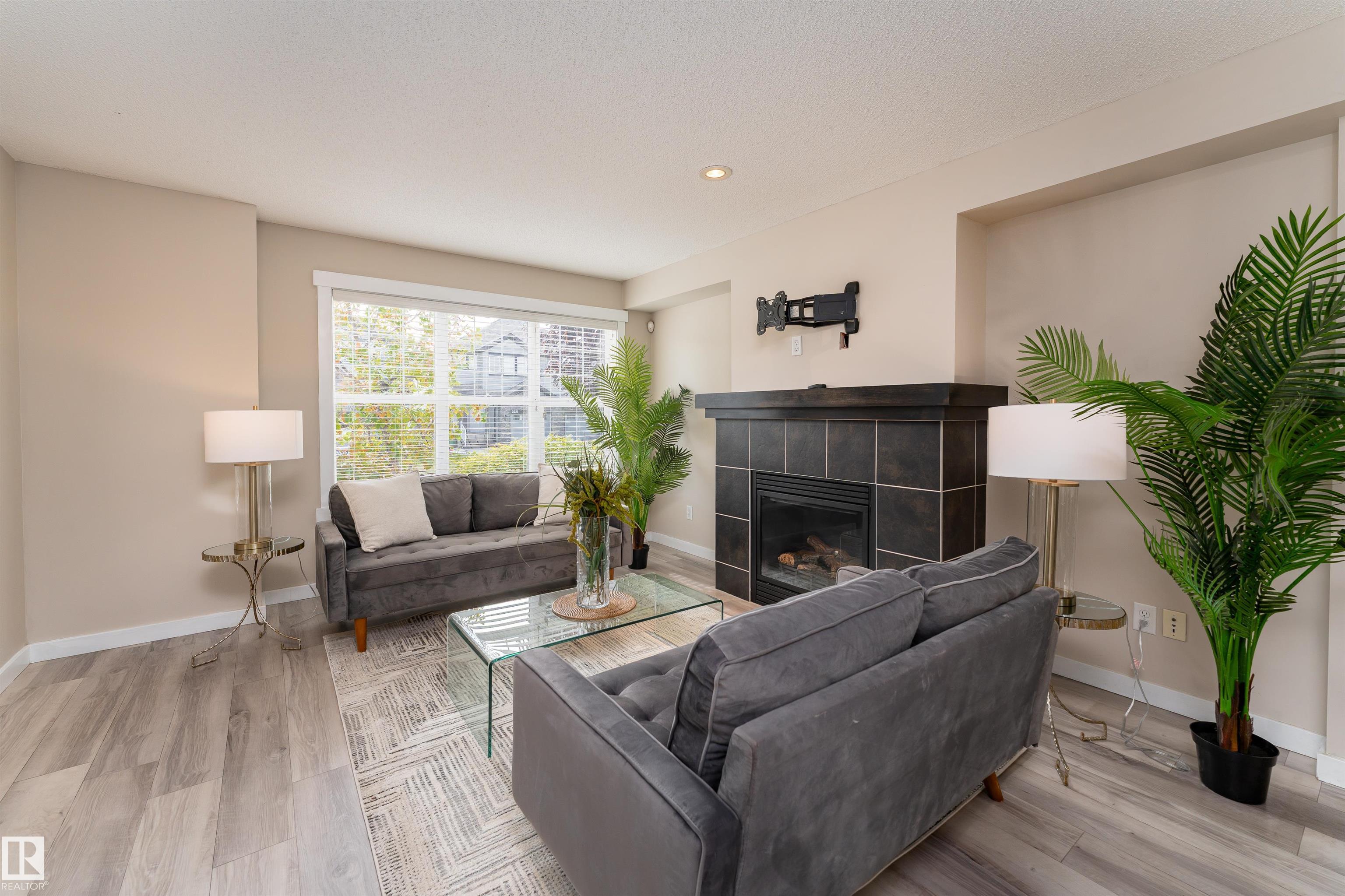 Photo 6 at 2914 18a Avenue NW, Laurel, Edmonton