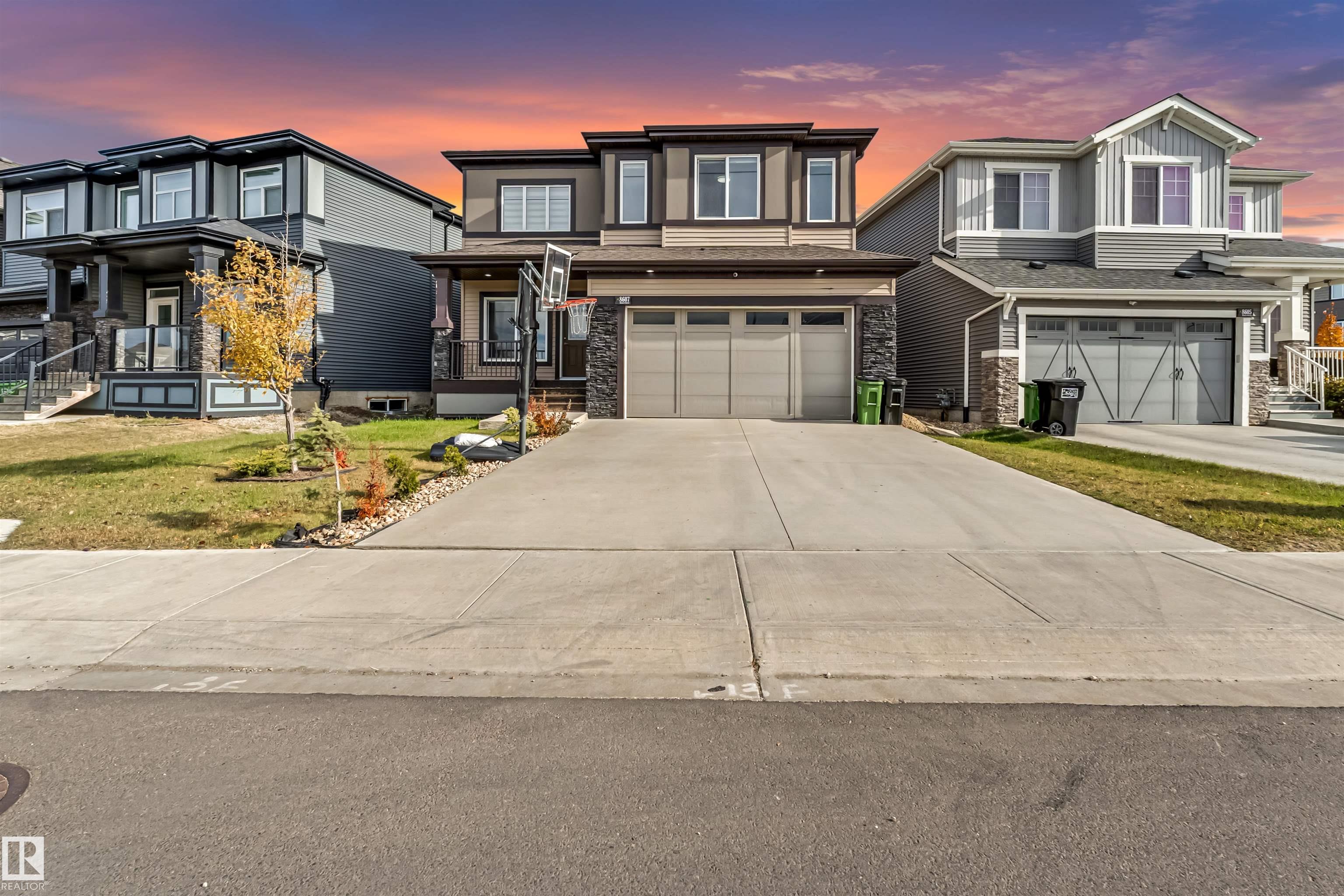 8607 Mayday Wynd SW, The Orchards At Ellerslie, Edmonton photo number 2