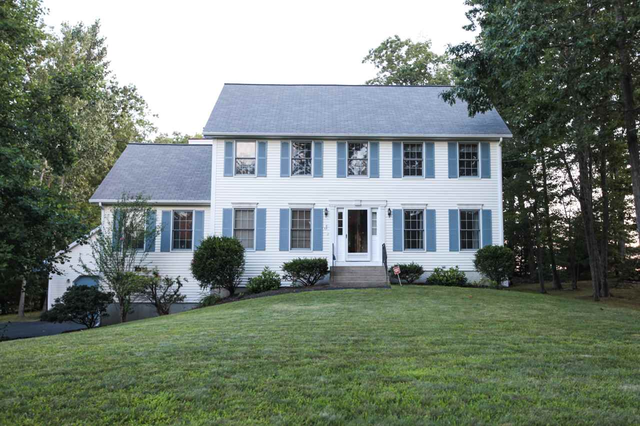 MLS 4651594: 17 Faith Drive, Derry NH