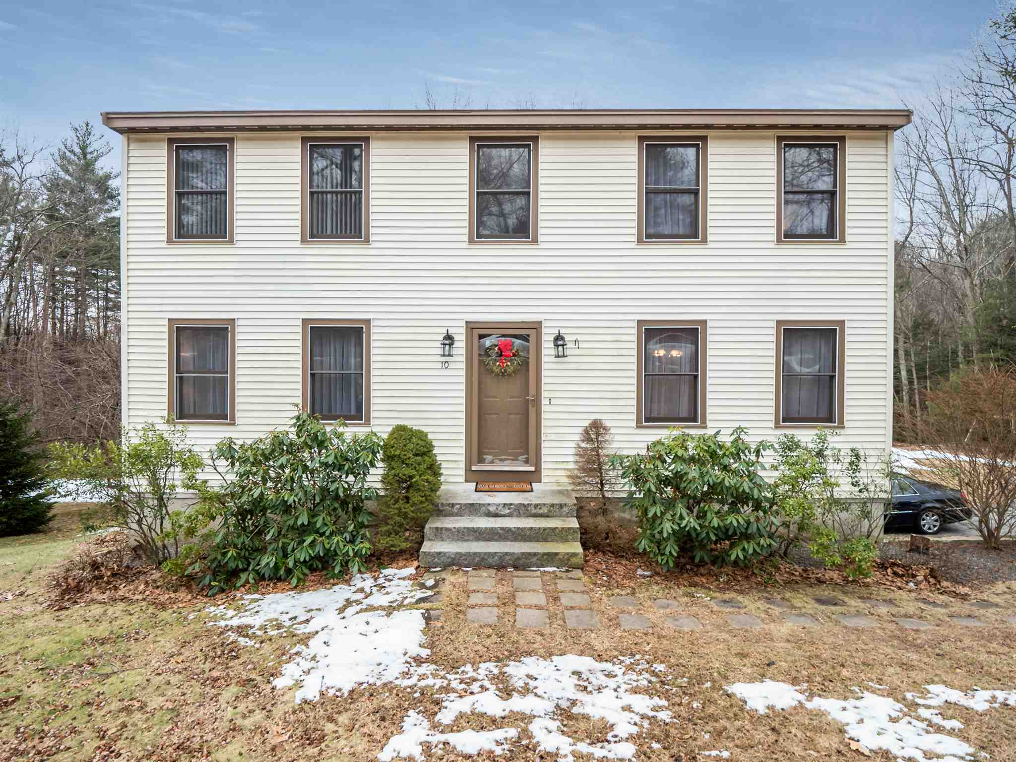 MLS 4792628: 10 Erin Lane, Derry NH