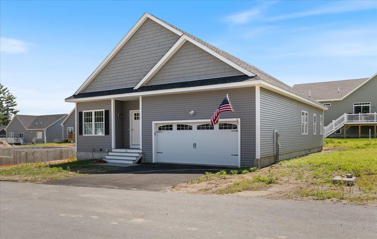 7 Venus Way, Pelham, NH 03076