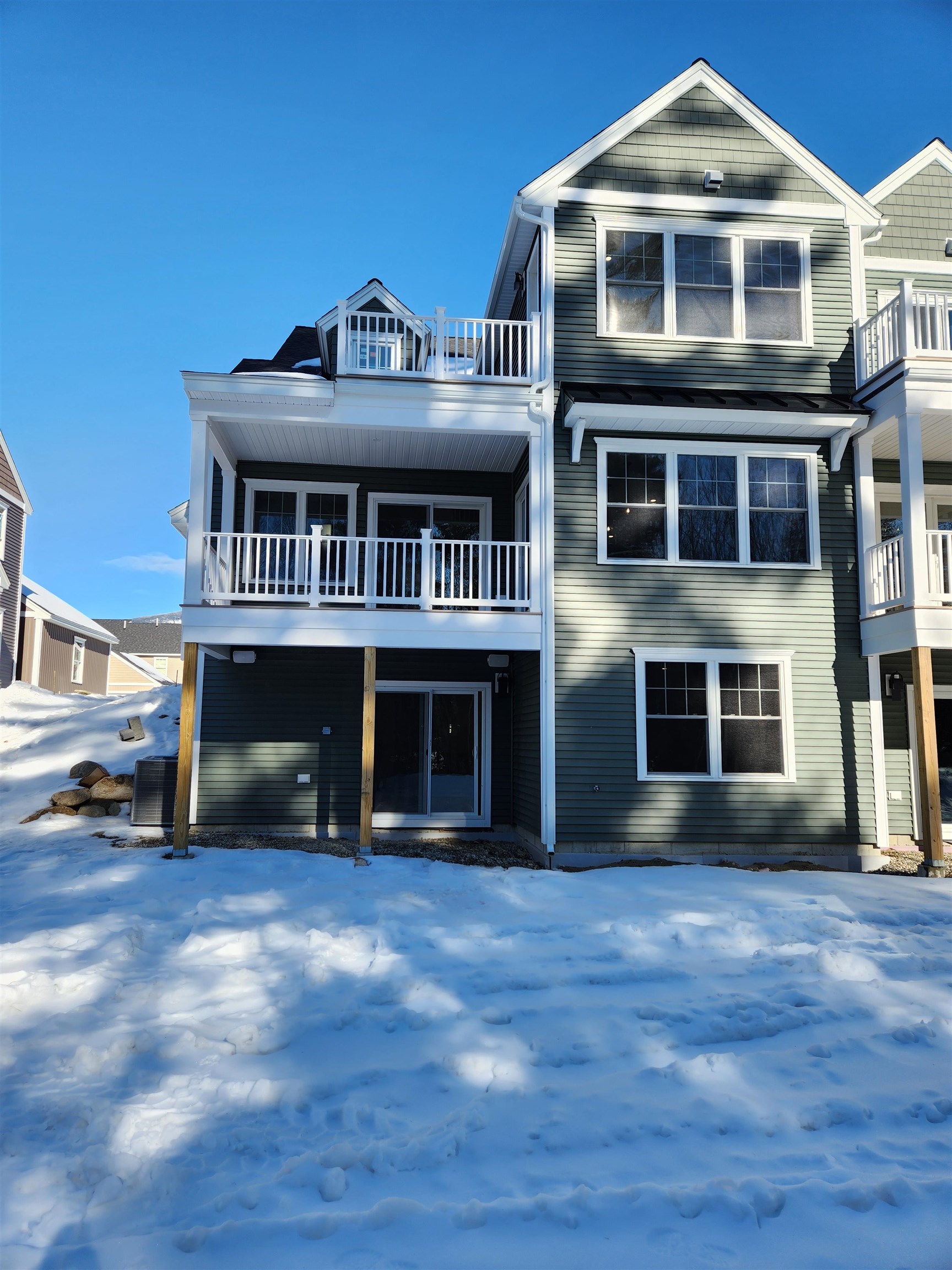 26 Devereaux Way H-3