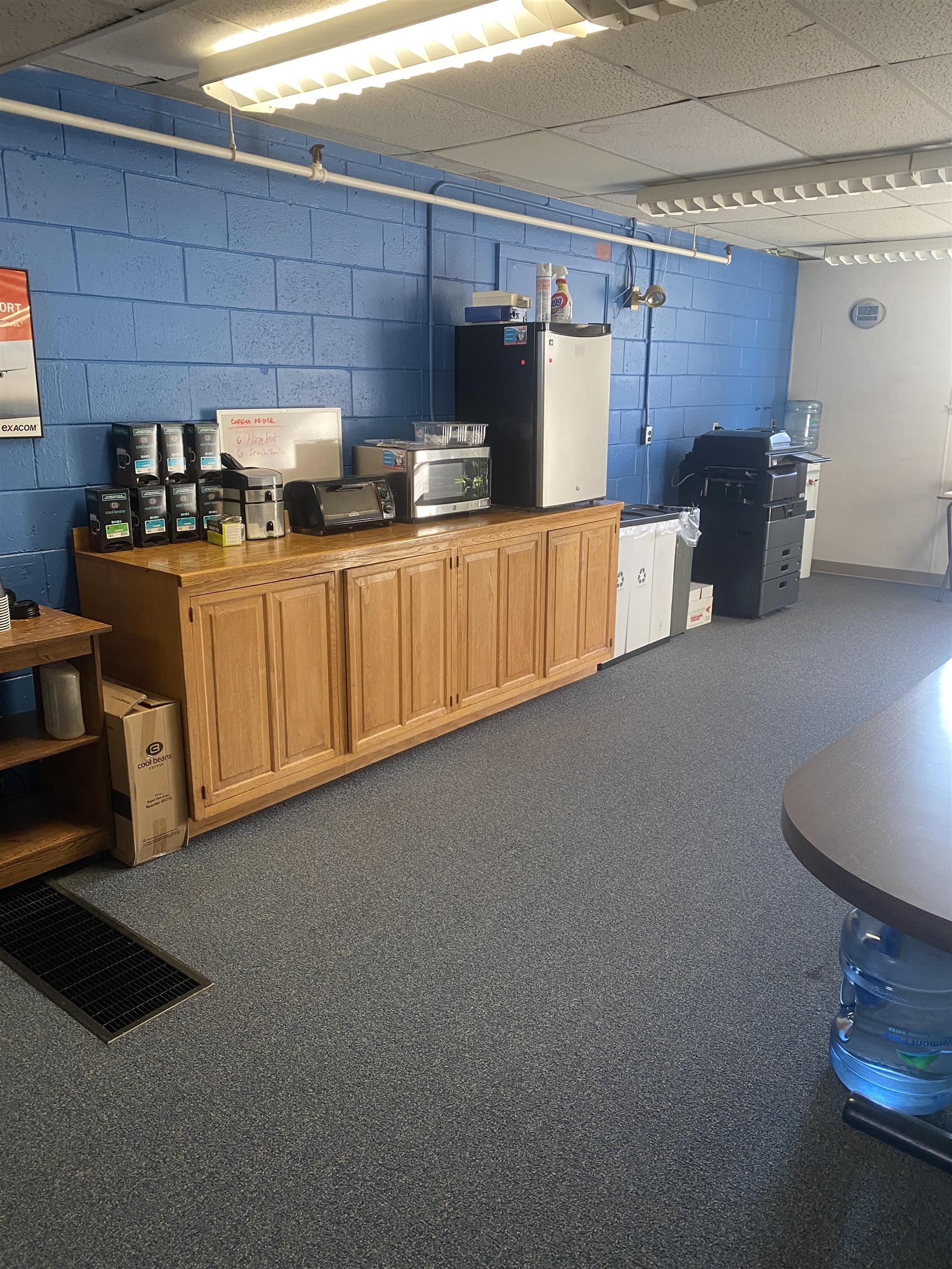 99 Airport Rd, Concord, NH 03301