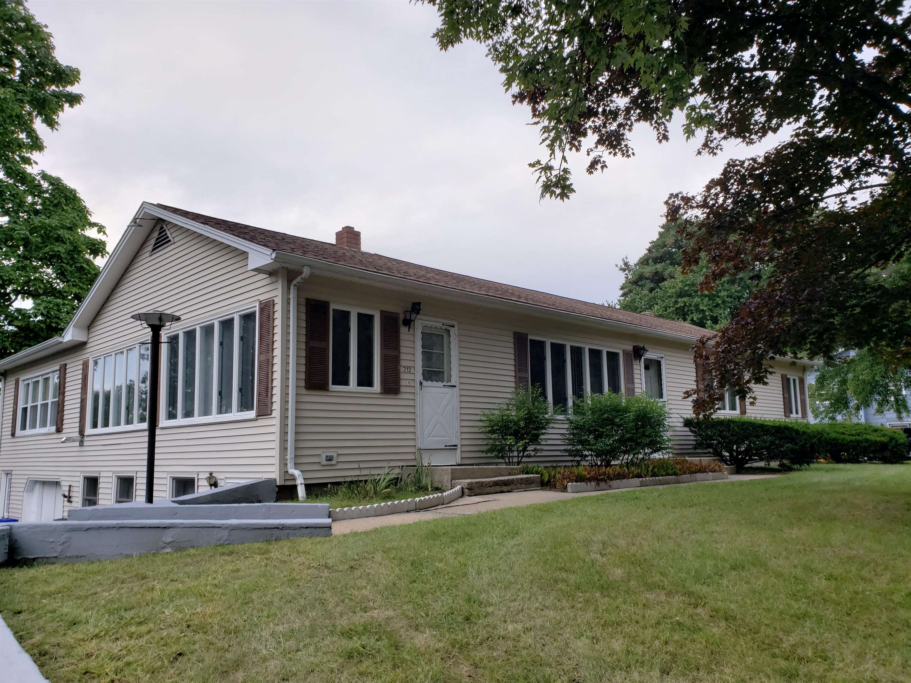 MLS 4970300: 212 Webster Street, Hudson NH