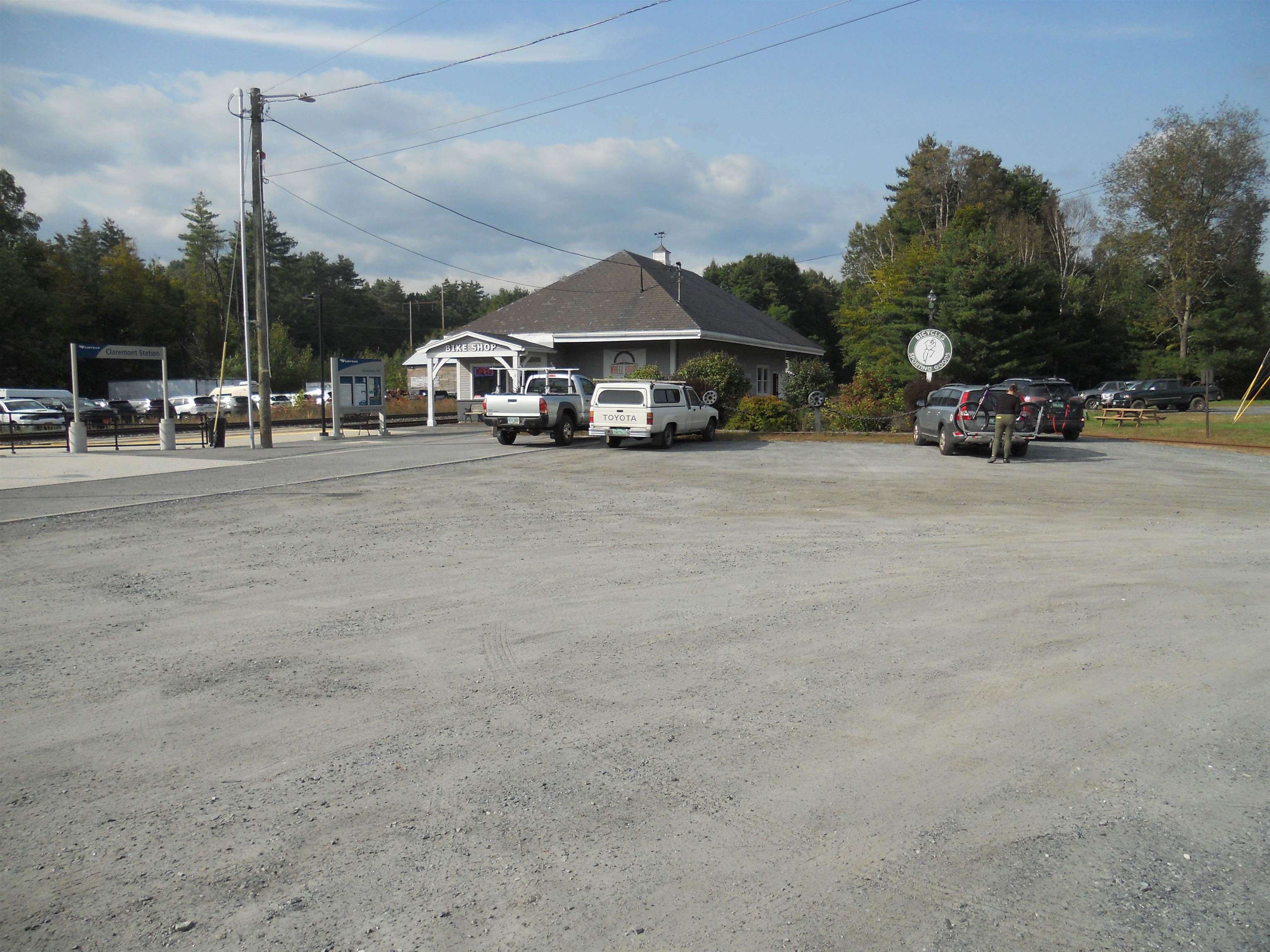 Customer Parking Next to Amtrack Visitors Center 20726690