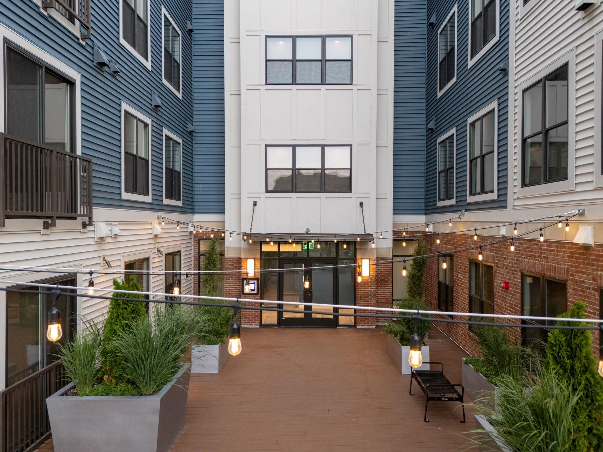 99 Foundry Pl, Portsmouth, NH 03801