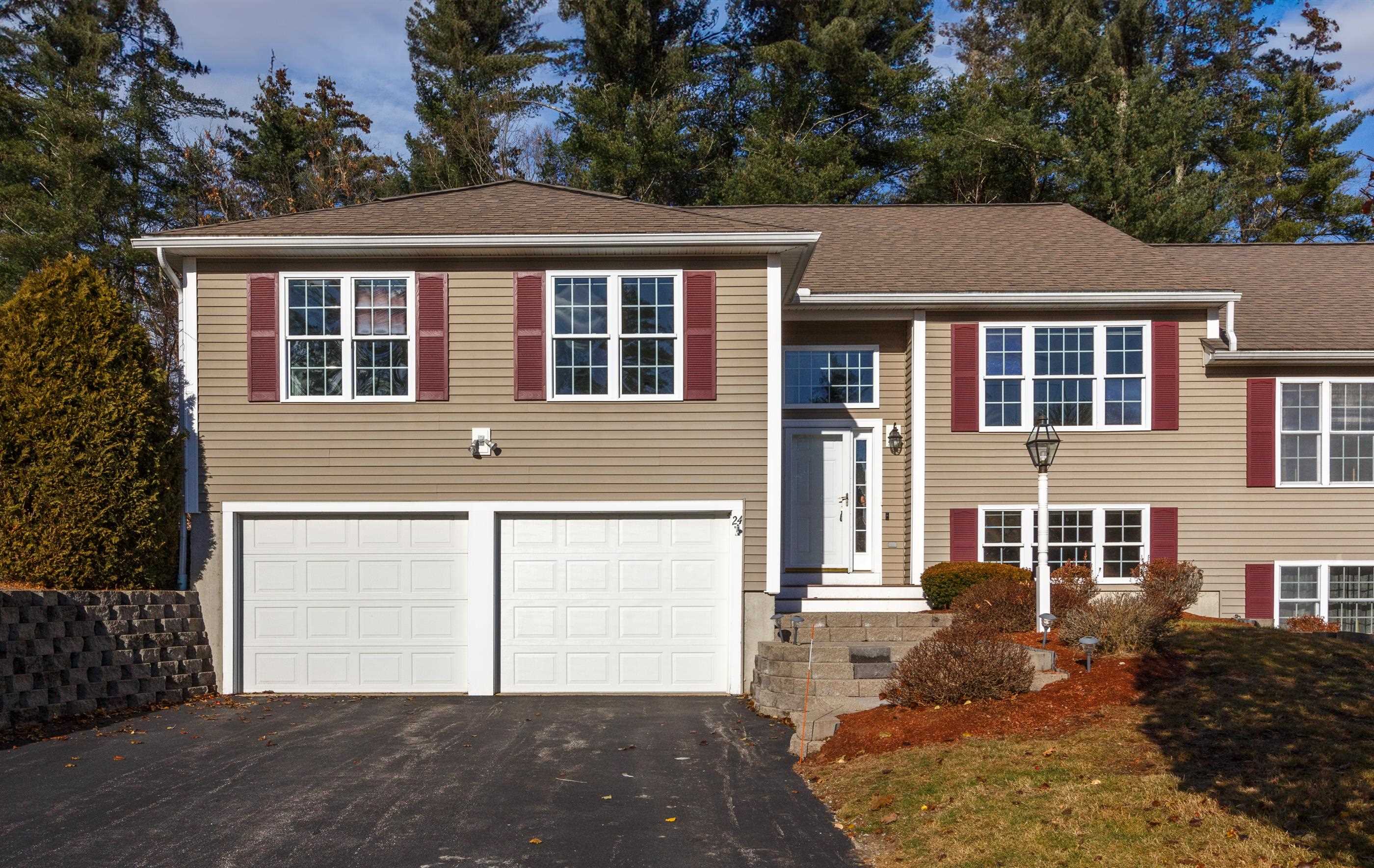 MLS 4980069: 24 Christopher Drive, Sandown NH