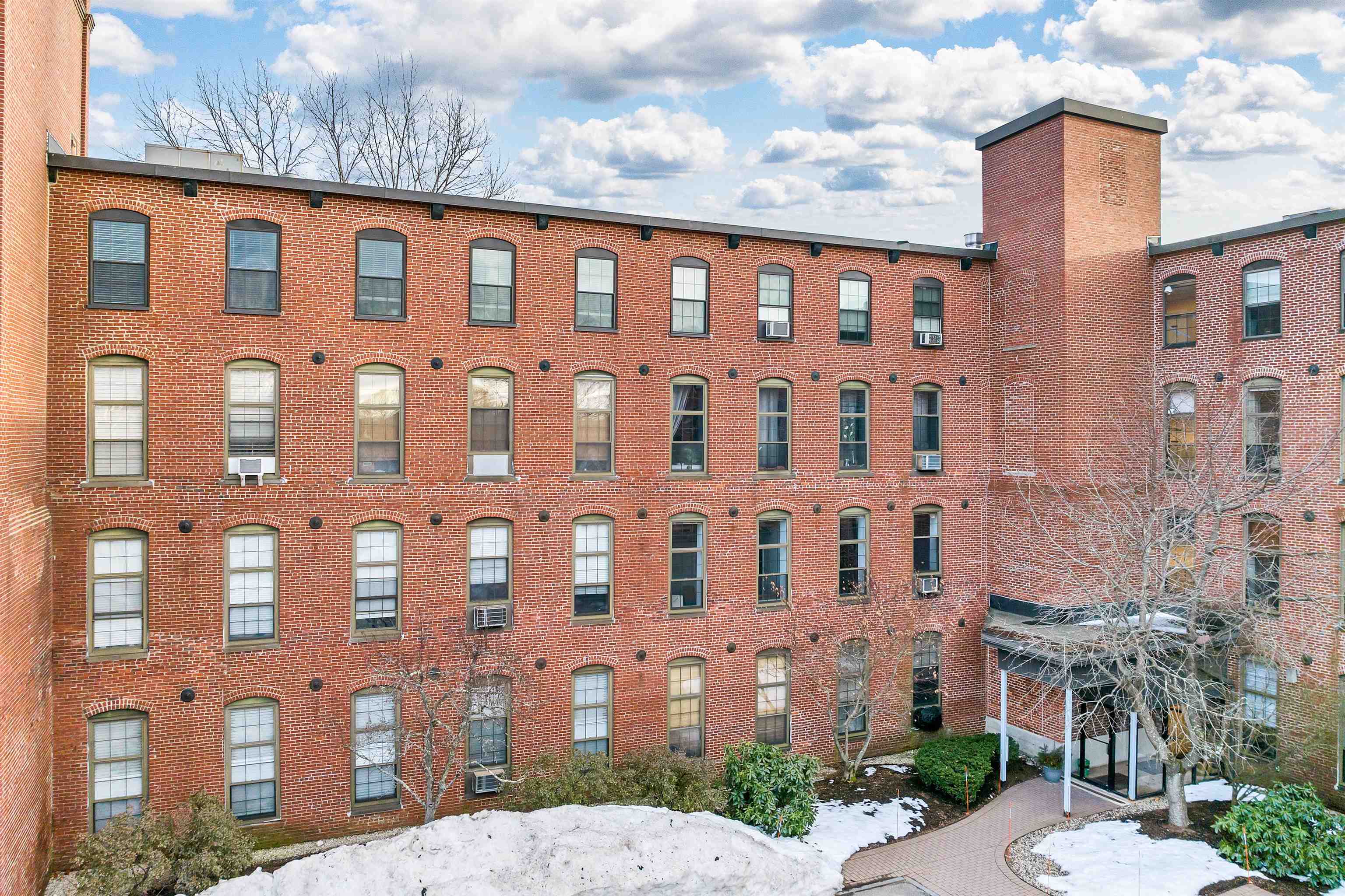 156 Front Street 209