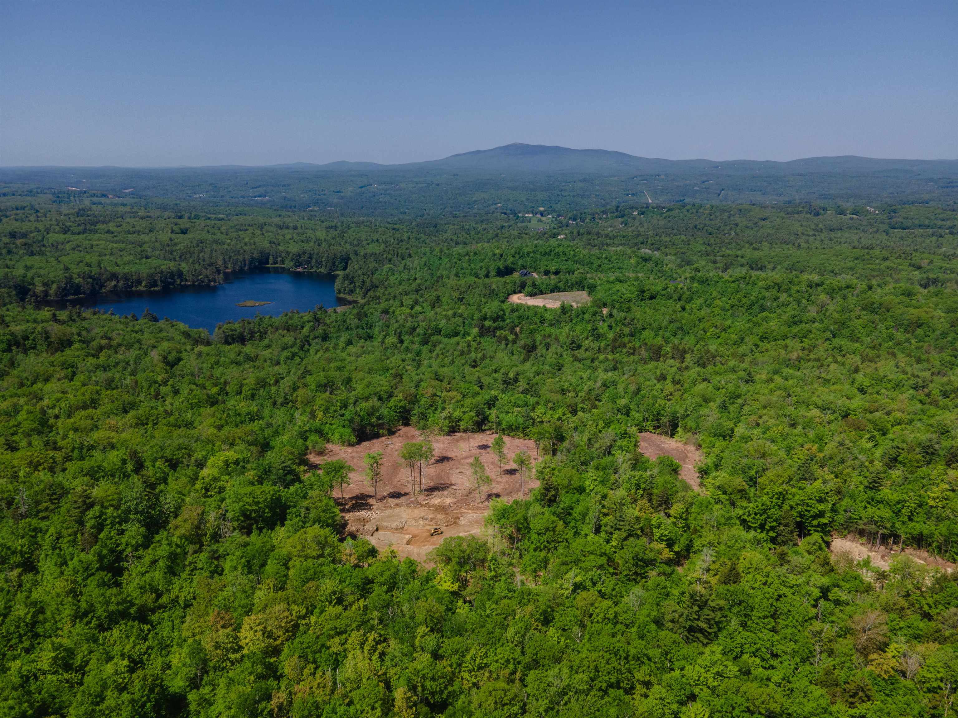 20 Hilltop Dr, Peterborough, NH 03458