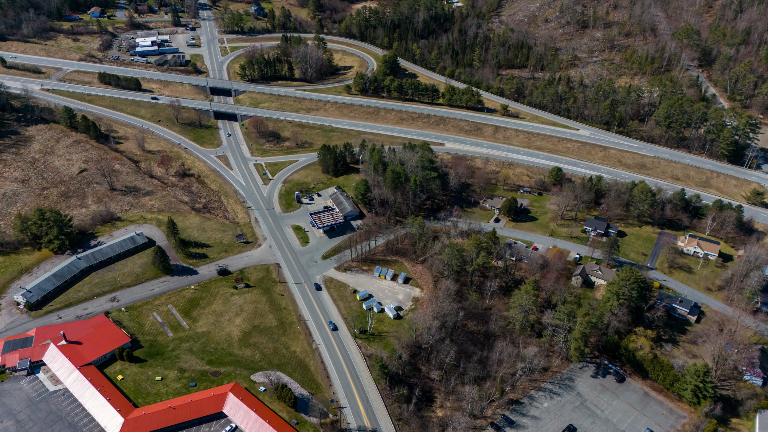 337 Cottage St, Littleton, NH 03561