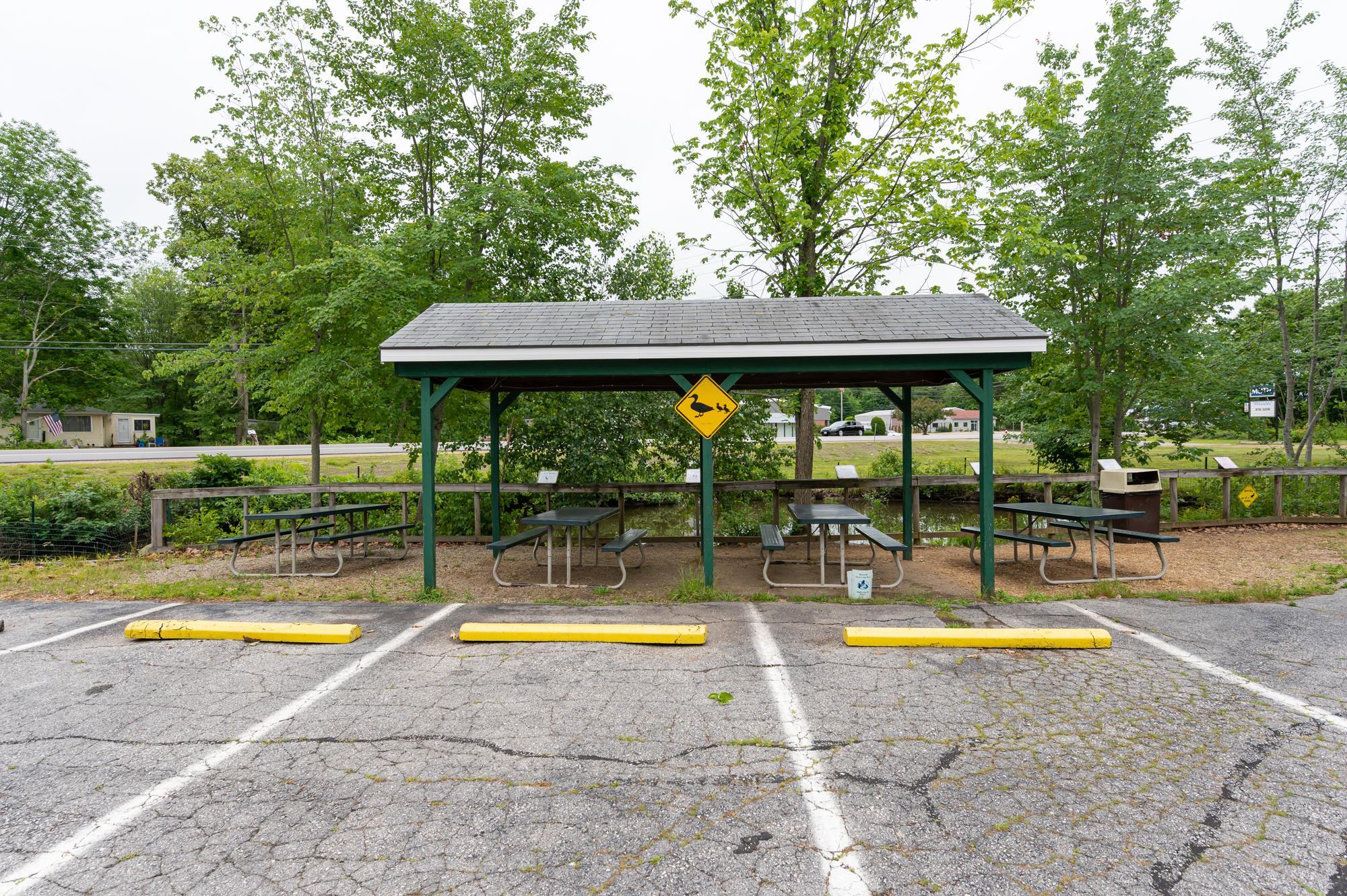 272 Calef Hw, Epping, NH 03042