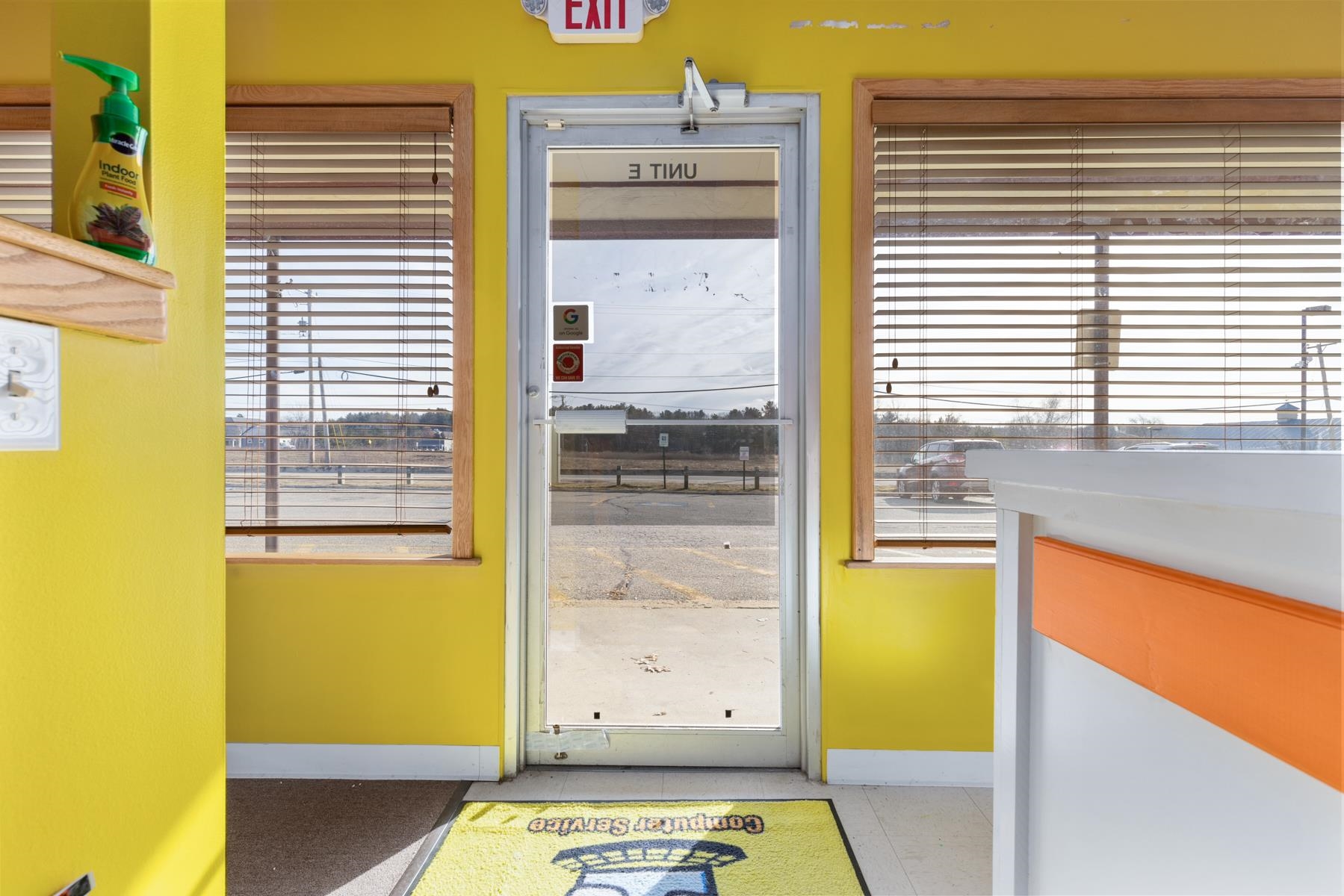 11 Tracy Ln, Hudson, NH 03051