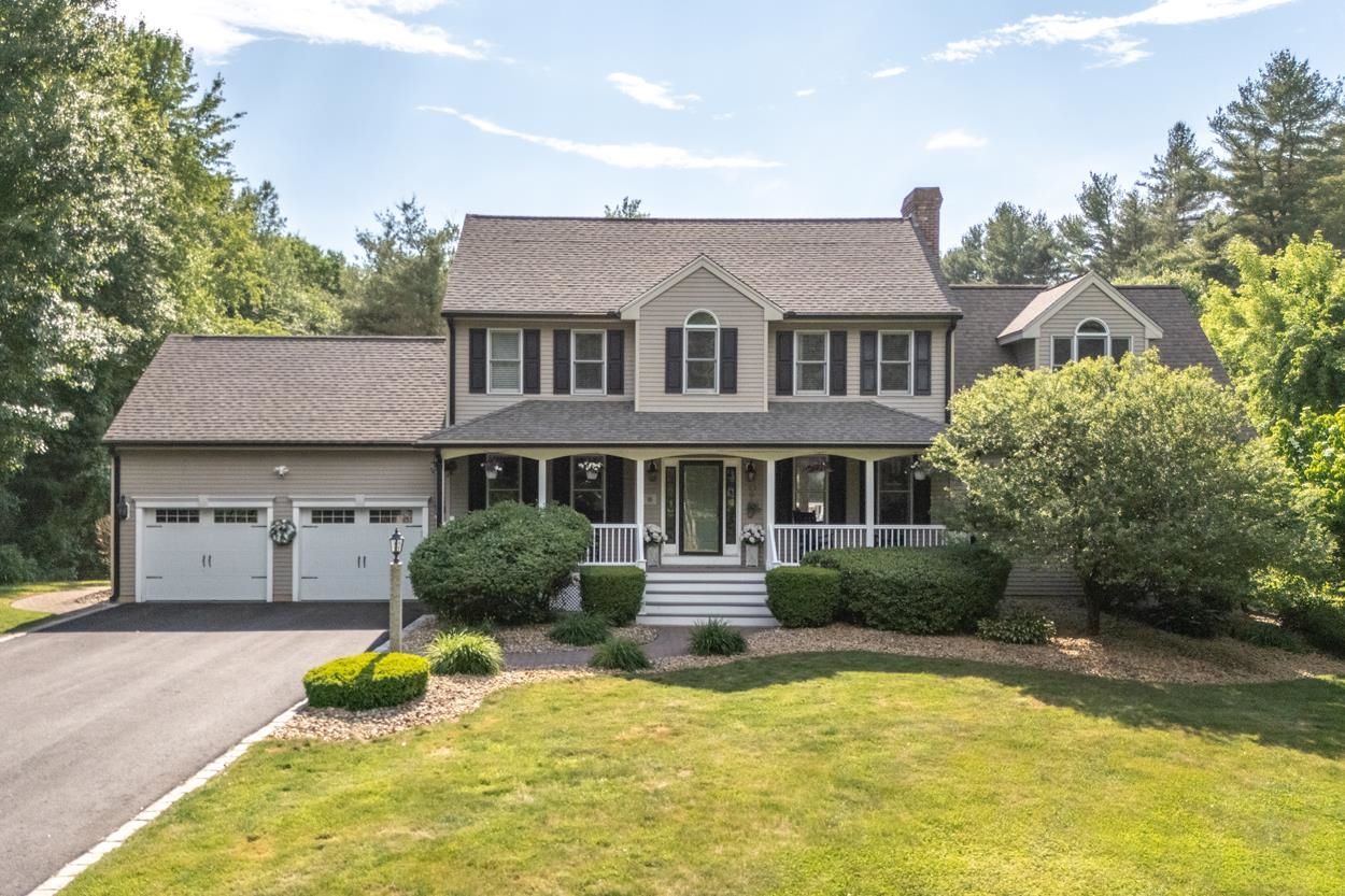MLS 4999366: 23 Brickyard Drive, Litchfield NH