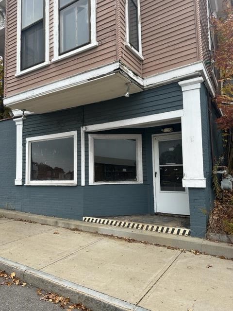25 High St, Somersworth, NH 03878