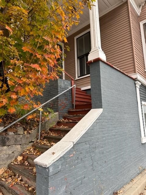 25 High St, Somersworth, NH 03878