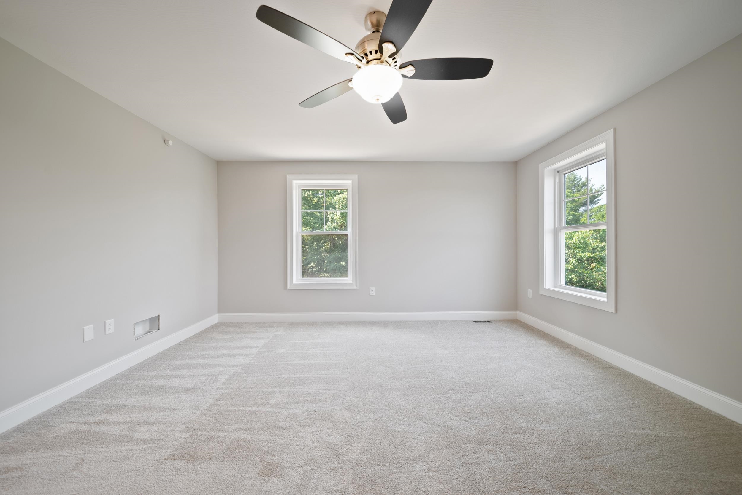 2 Cypress Ln, Windham, NH 03087