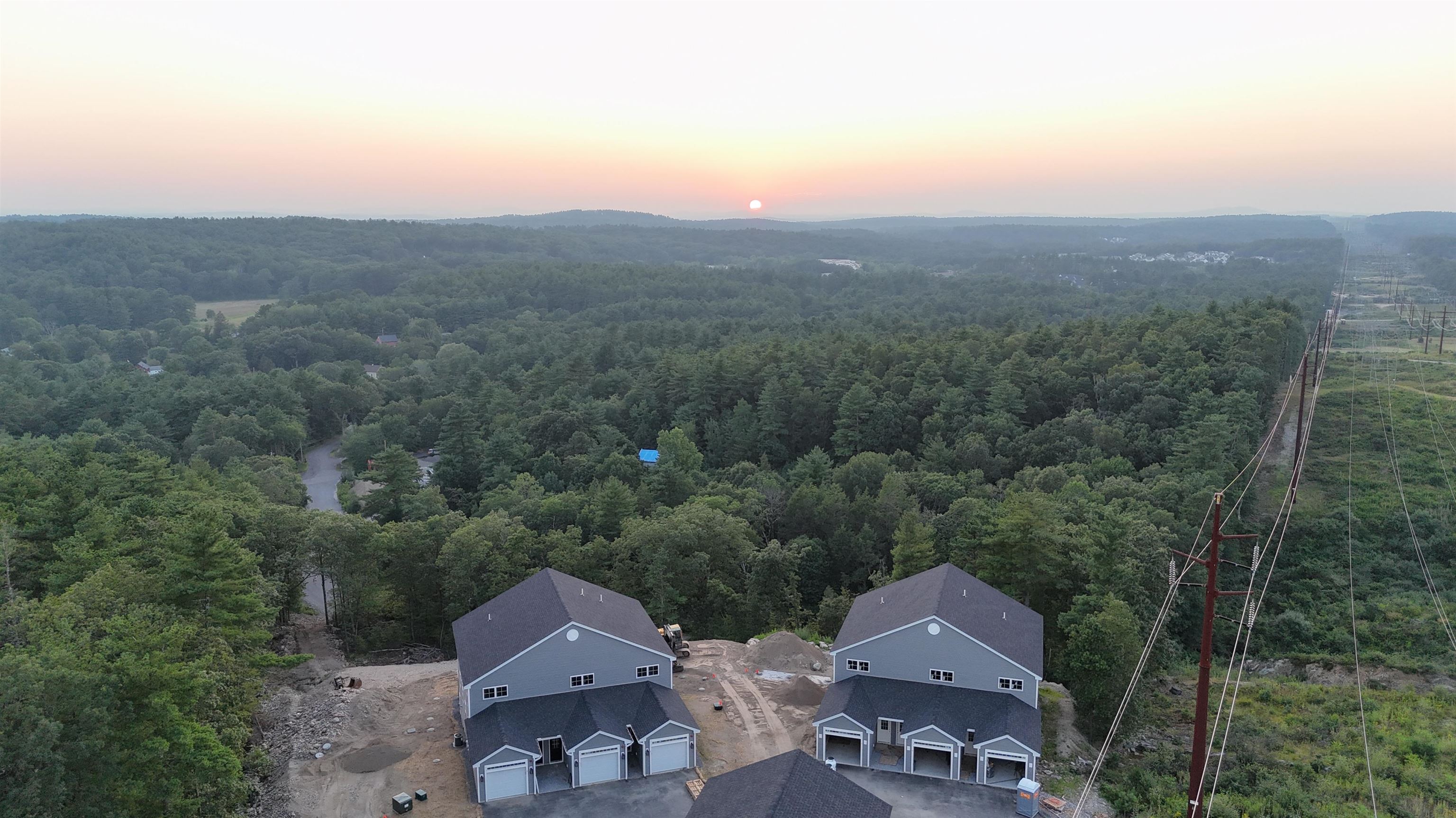 2 Cypress Ln, Windham, NH 03087