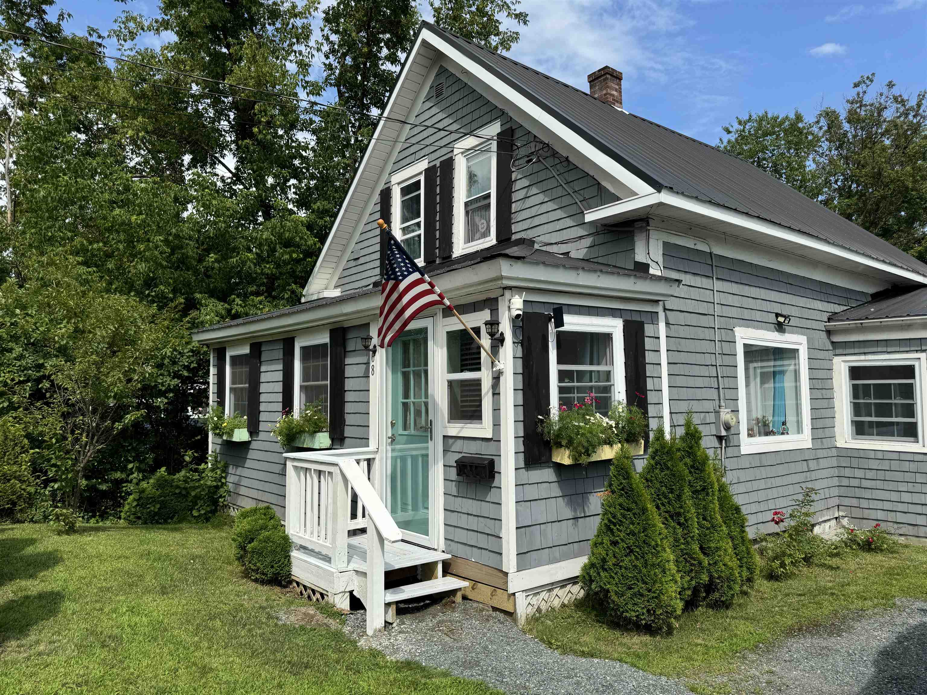 68 Prospect St, Lancaster, NH 03584