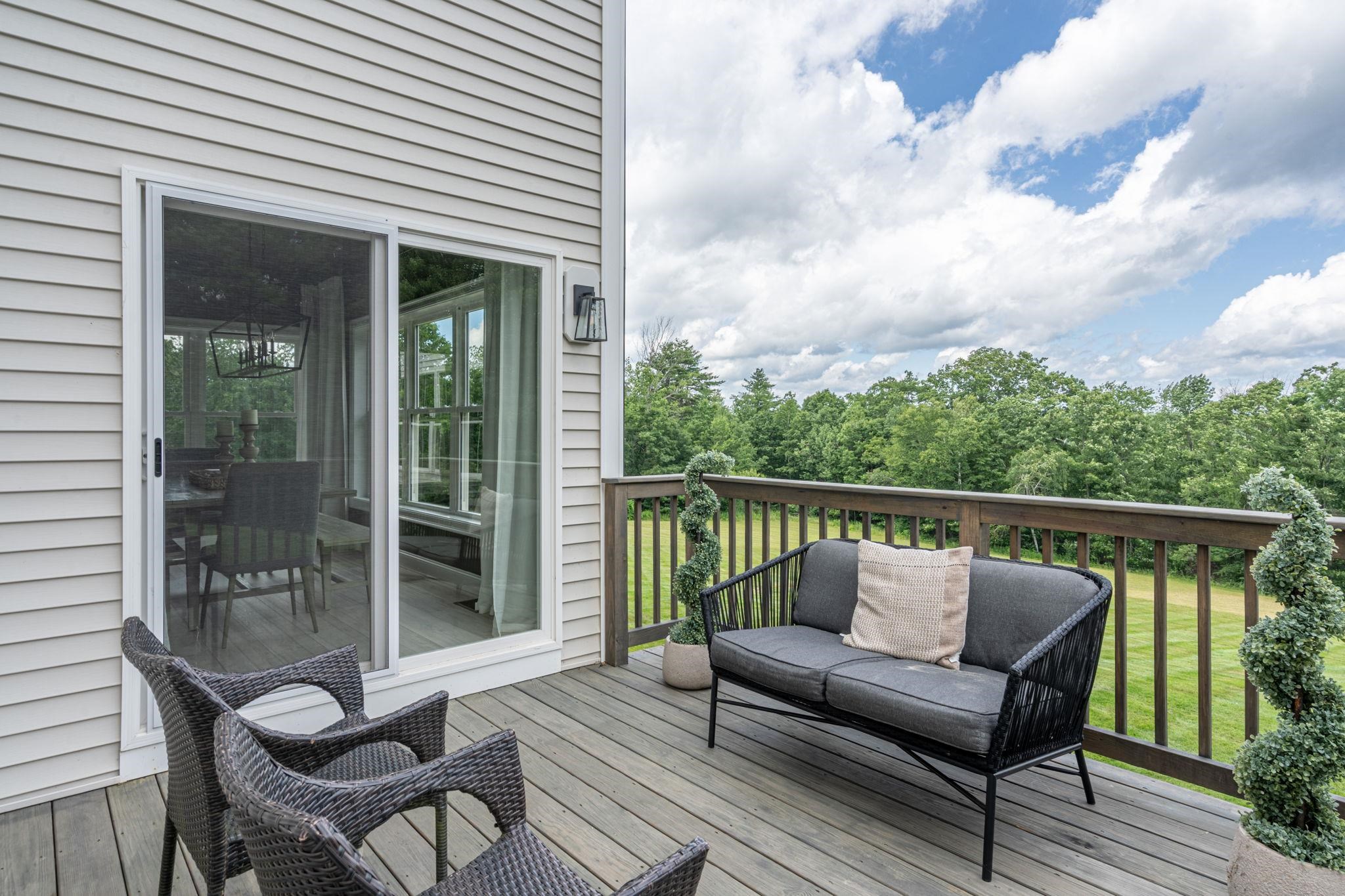 101 Hubbard Hill Rd, Rindge, NH 03461
