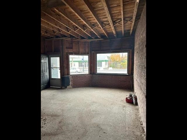 25 High St, Somersworth, NH 03878
