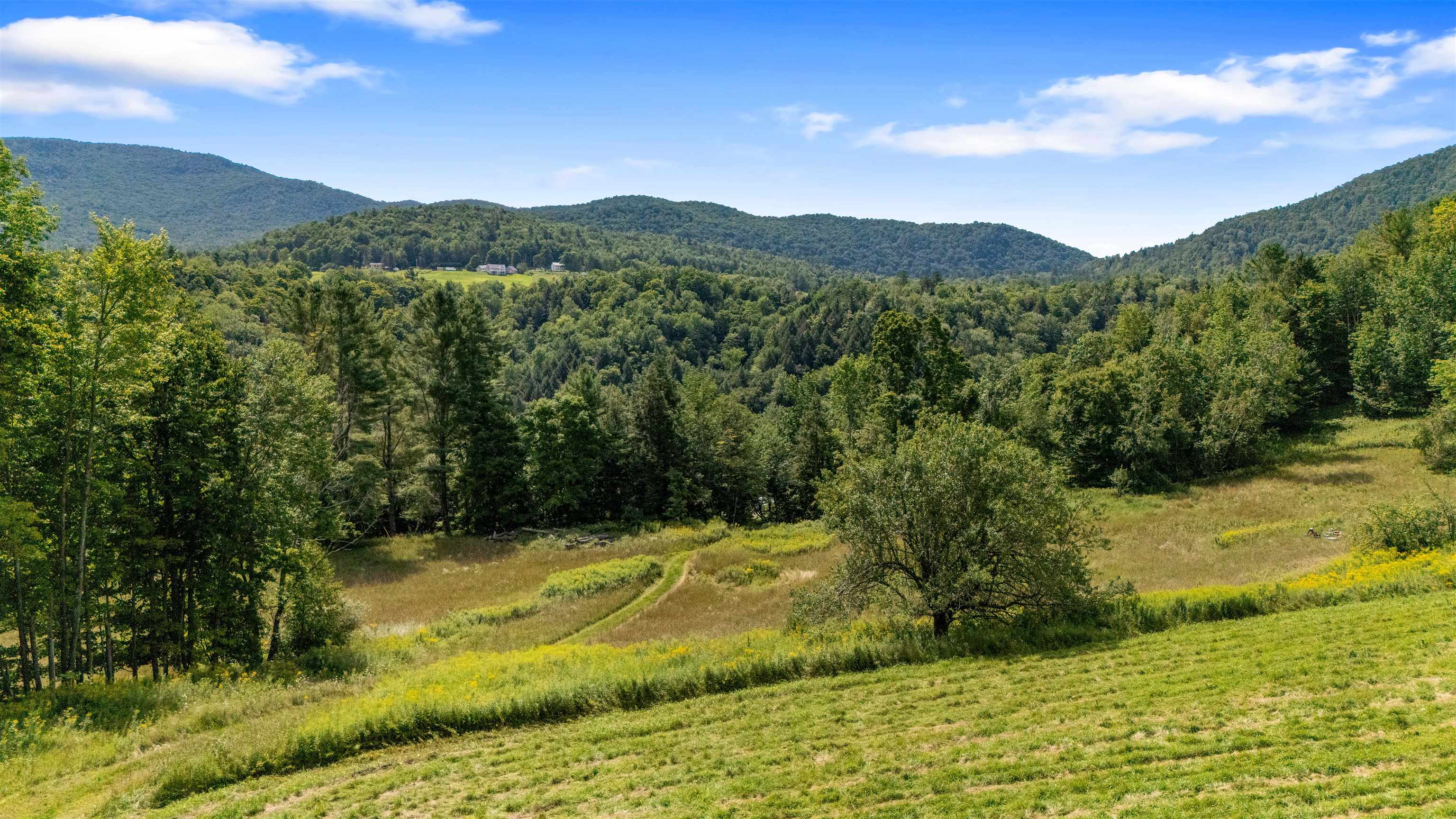 1500 Dugway Rd, Richmond, VT 05477