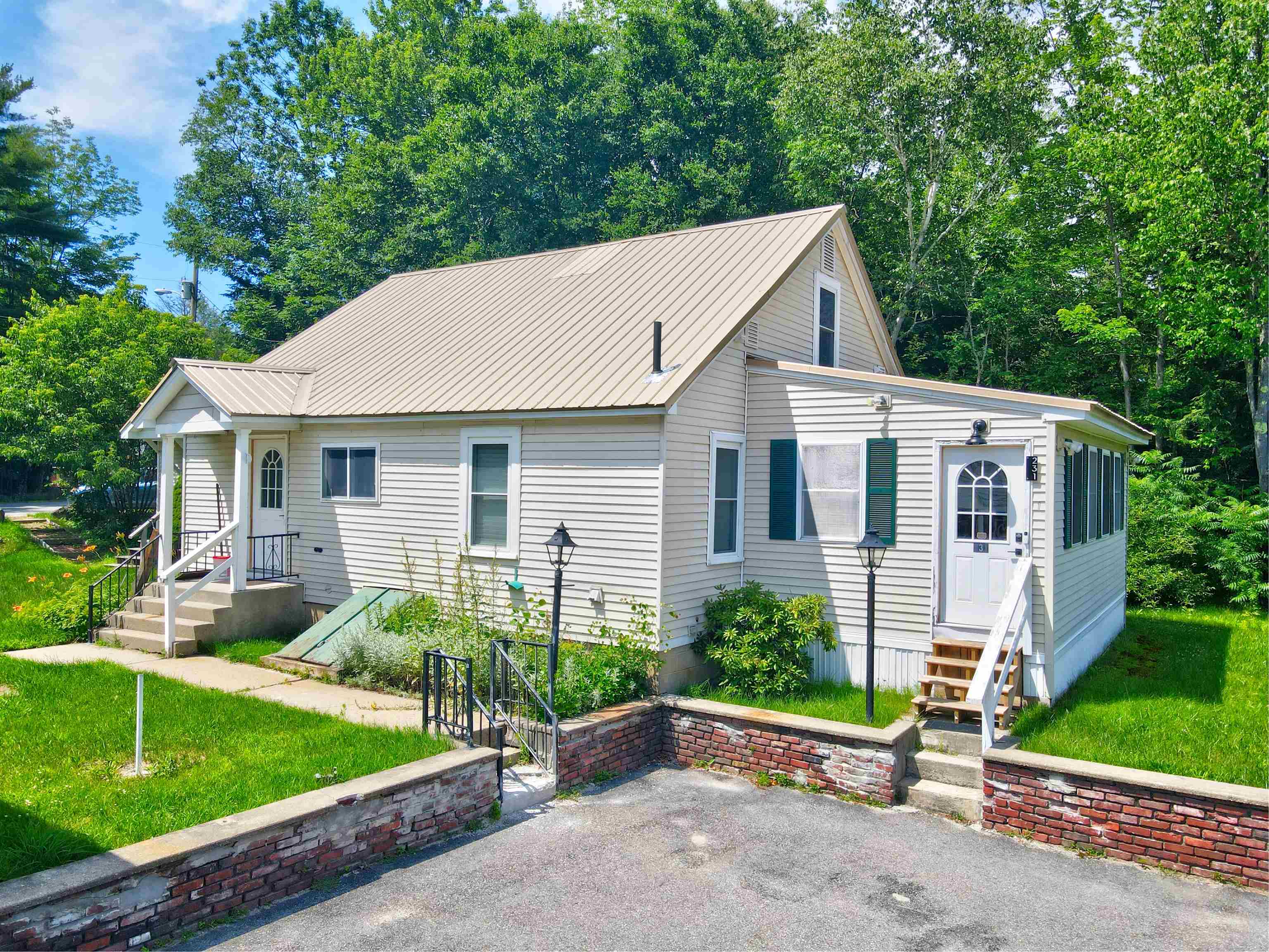 Featured Listing Photo