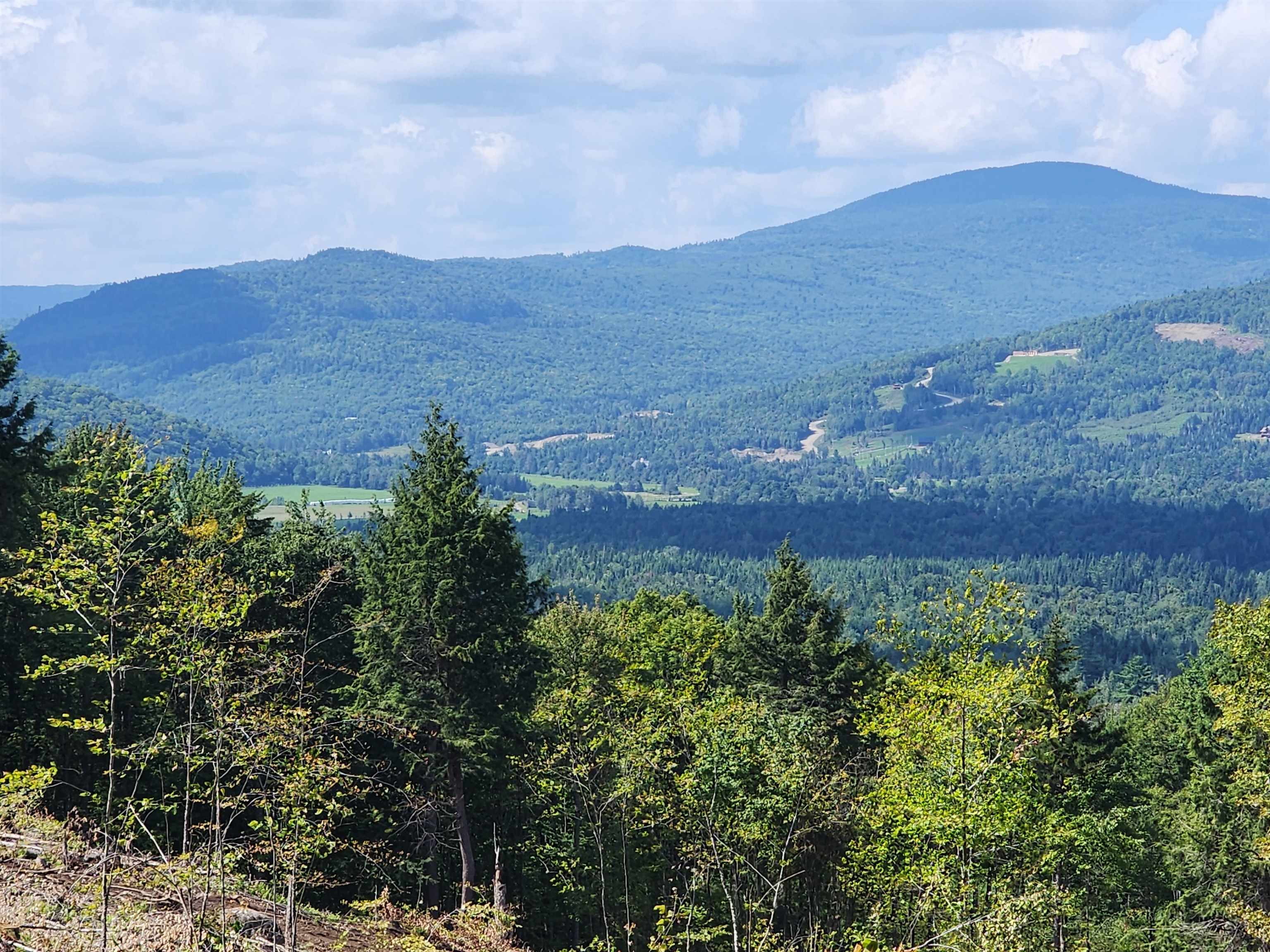 260 Berlin Rd, Errol, NH 03579