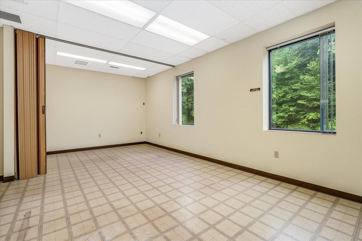 7 Nh Route 101a, Amherst, NH 03031