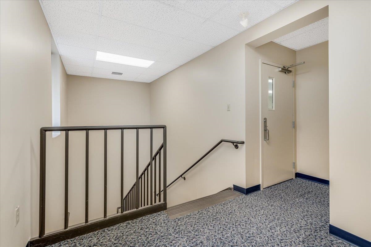 7 Nh Route 101a, Amherst, NH 03031