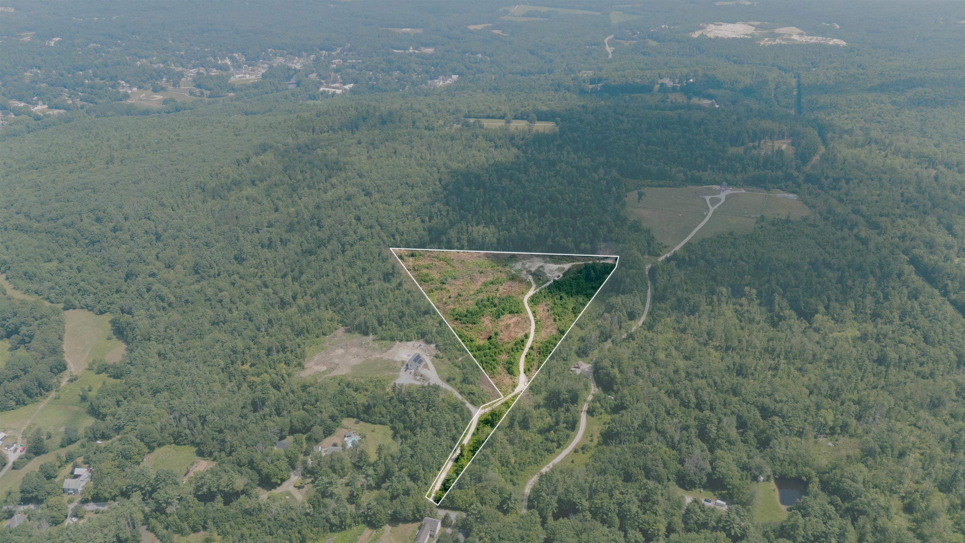 173 Patterson Hill Rd, Henniker, NH 03242