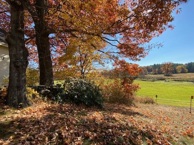 44 Pleasant View Rd, Bradford, NH 03221