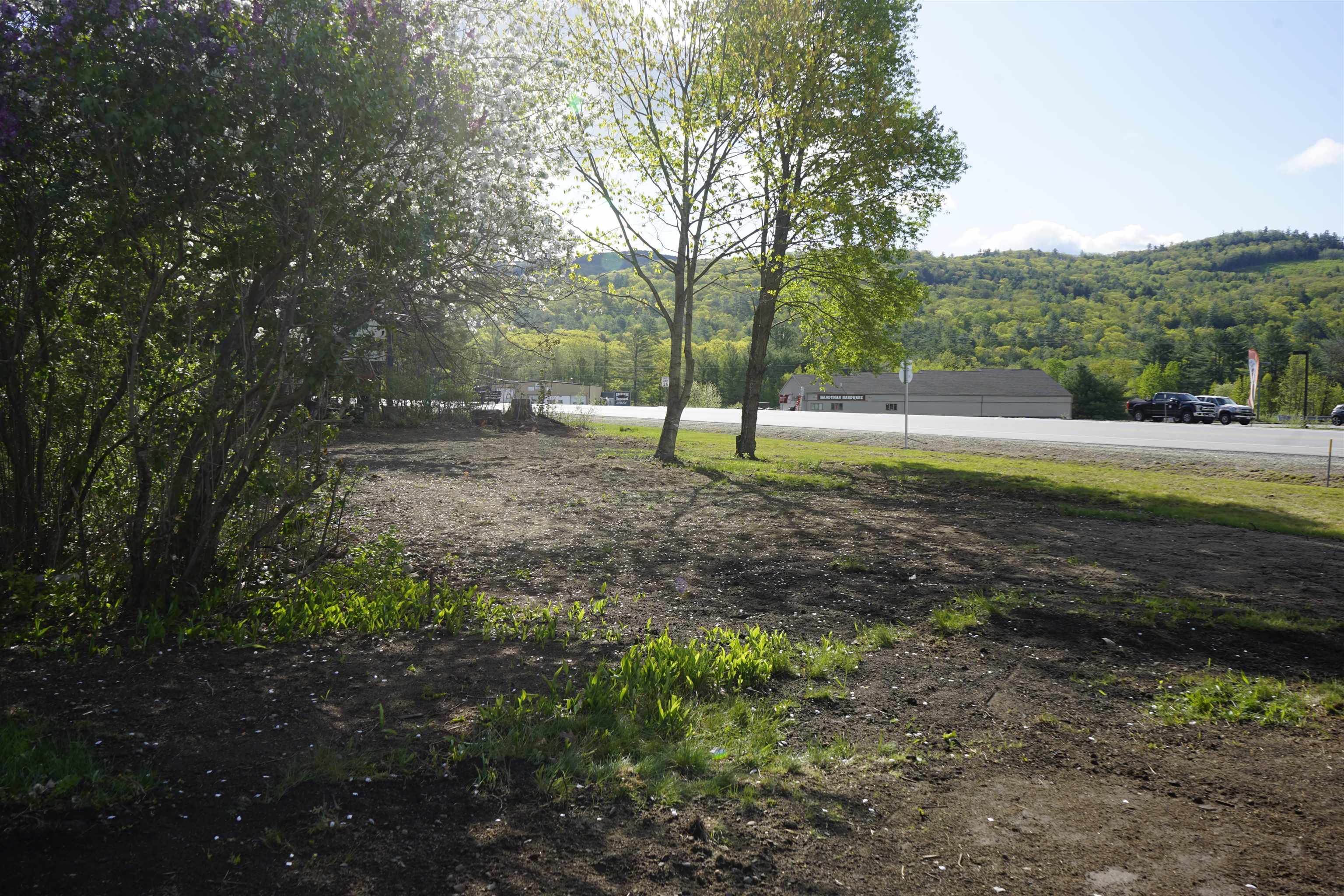 12 Southmayd St, Campton, NH 03223