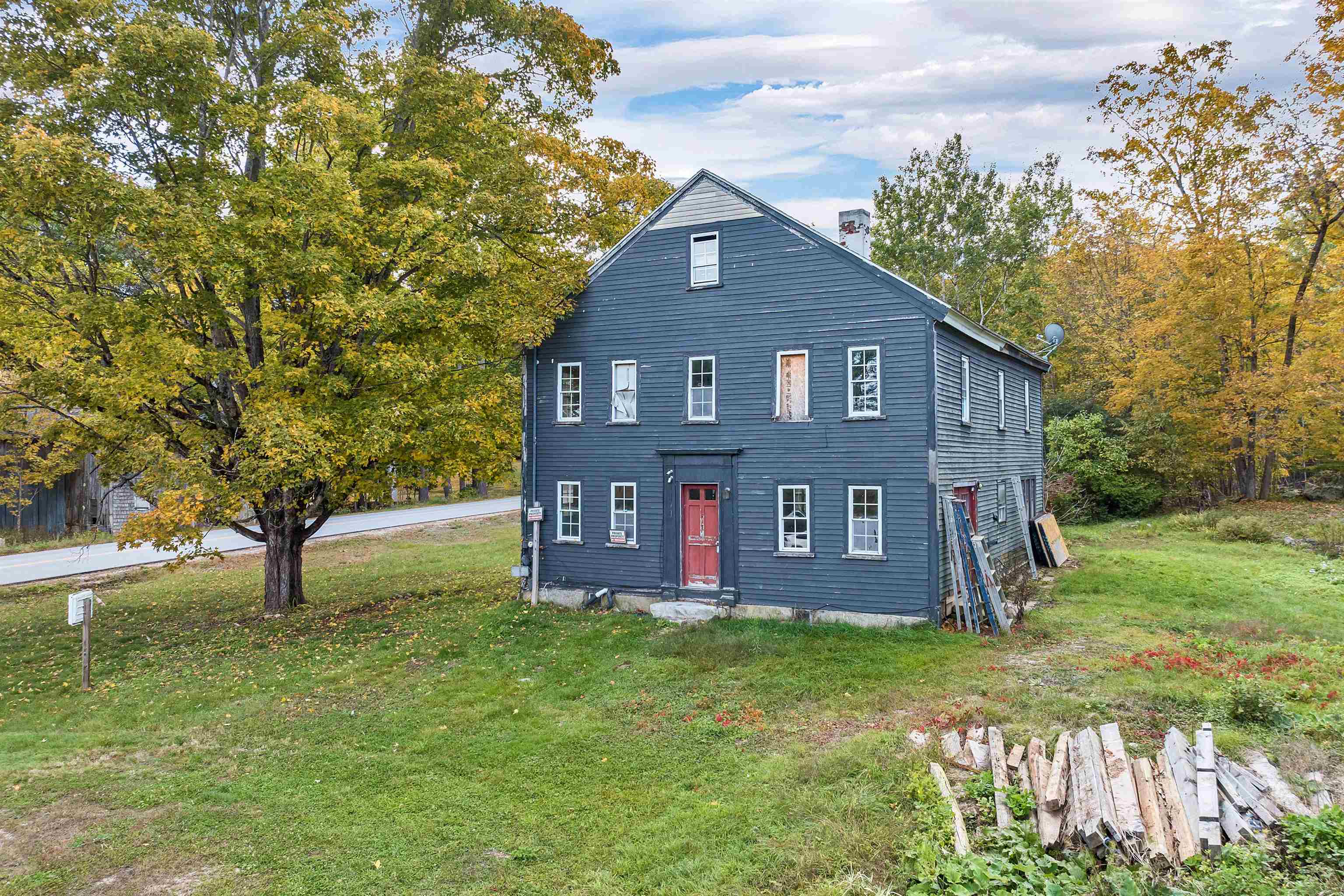 42 College Rd, Wolfeboro, NH 03894