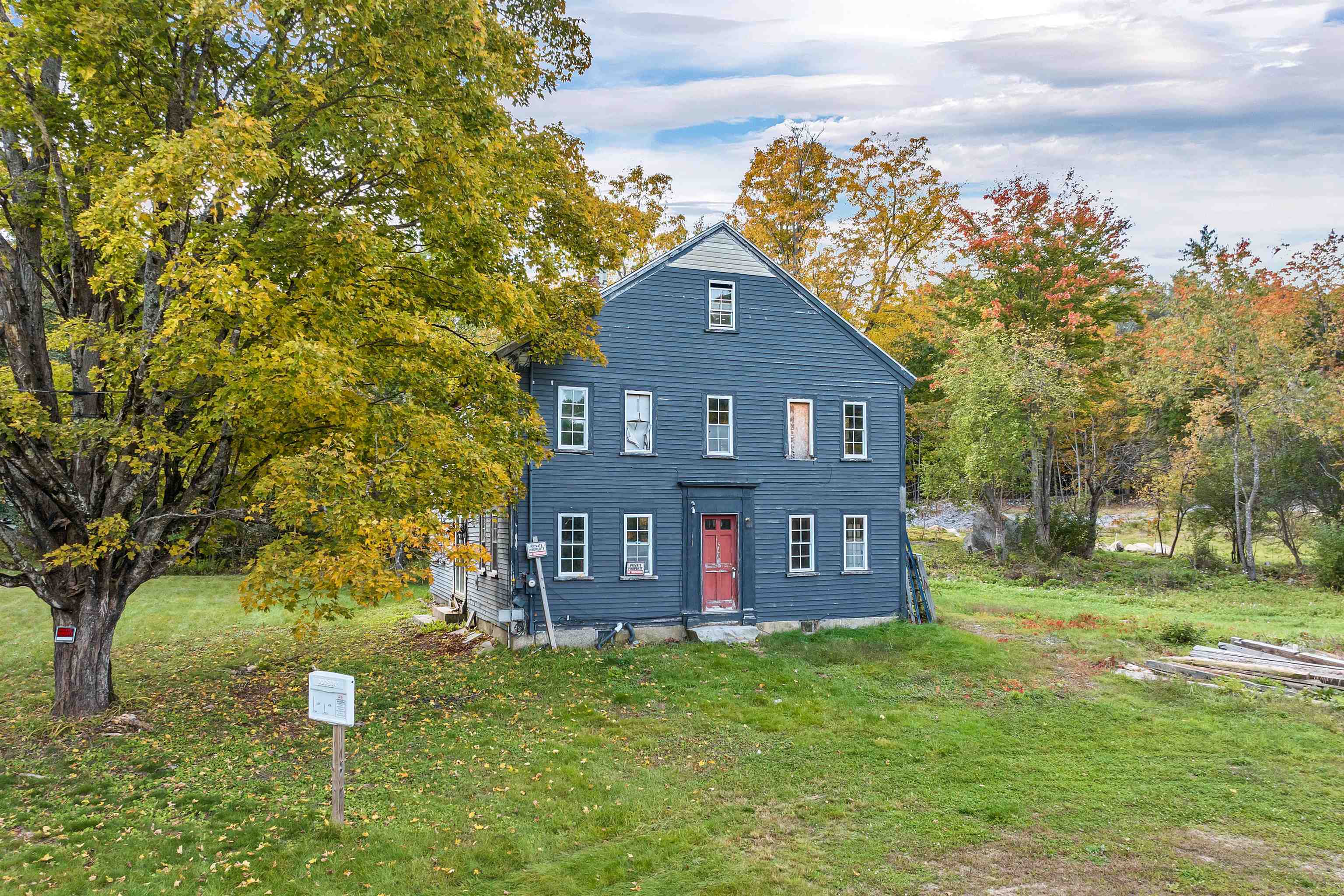 42 College Rd, Wolfeboro, NH 03894