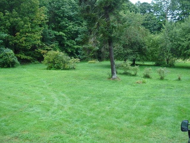 19 Bible Hill Rd, Claremont, NH 03743
