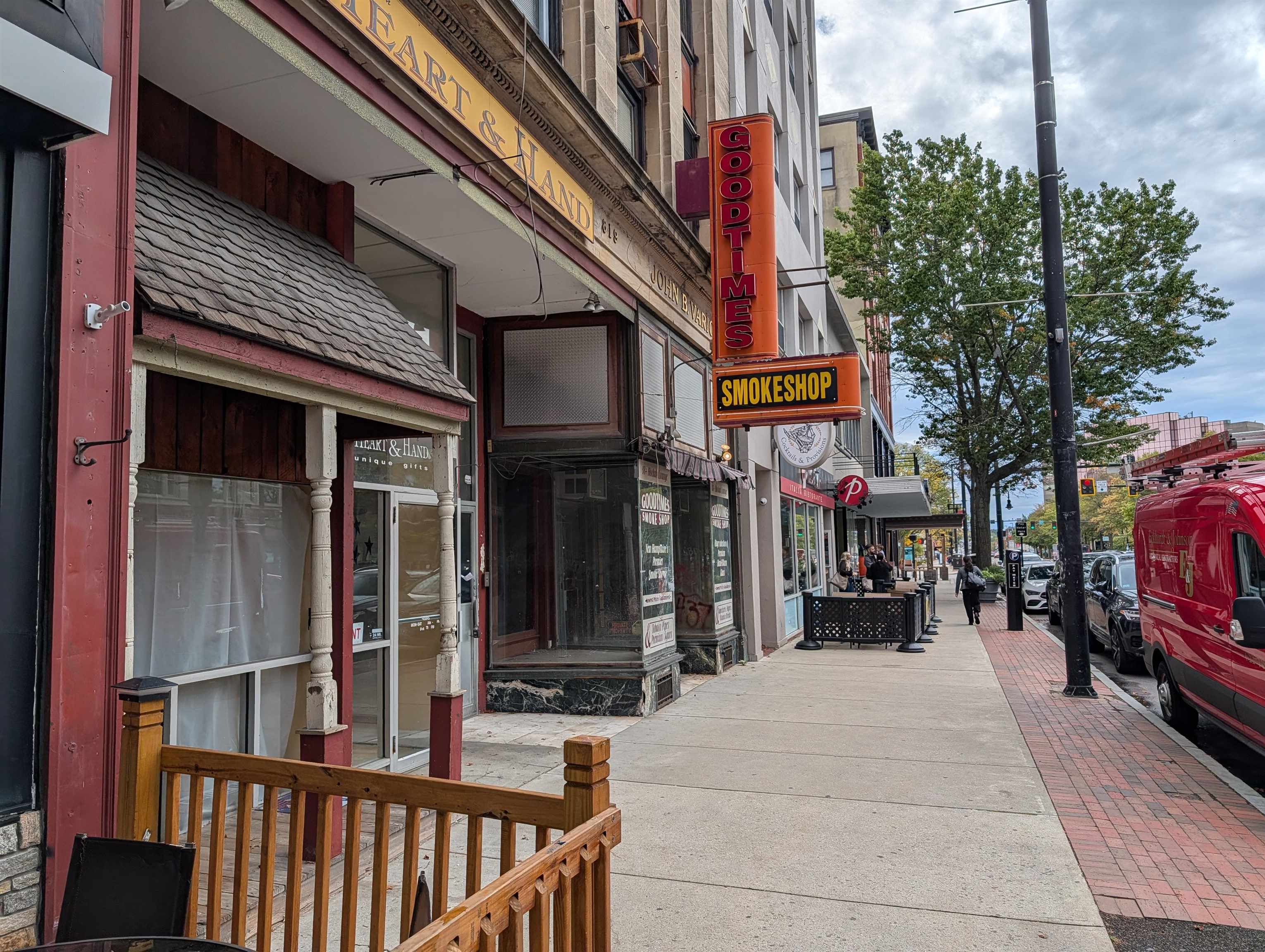 823 Elm St, Manchester, NH 03101