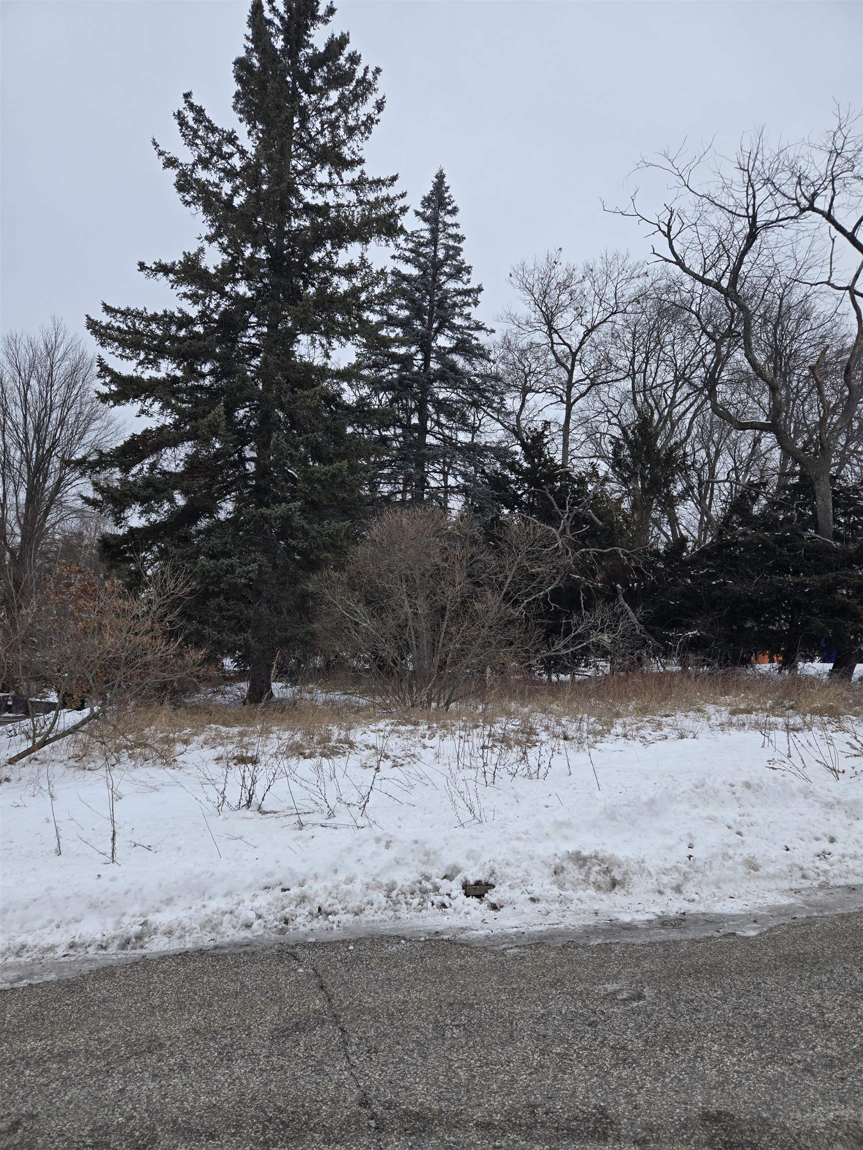 152 Oakdale Ave, Manchester, NH 03103